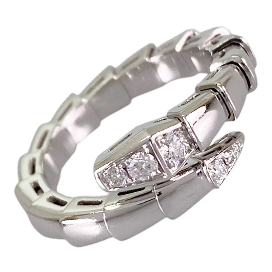 BVLGARI SERPENTI VIPER WHITE GOLD DIAMOND RING: BVLGARI Serpenti Viper White gold Diamond Ring Brand: BVLGARI Type/Style: Ring Material: 18K White Gold, Main Stone/Creation Natural Color: Silver Size: 6 US Accessories: None Accessories