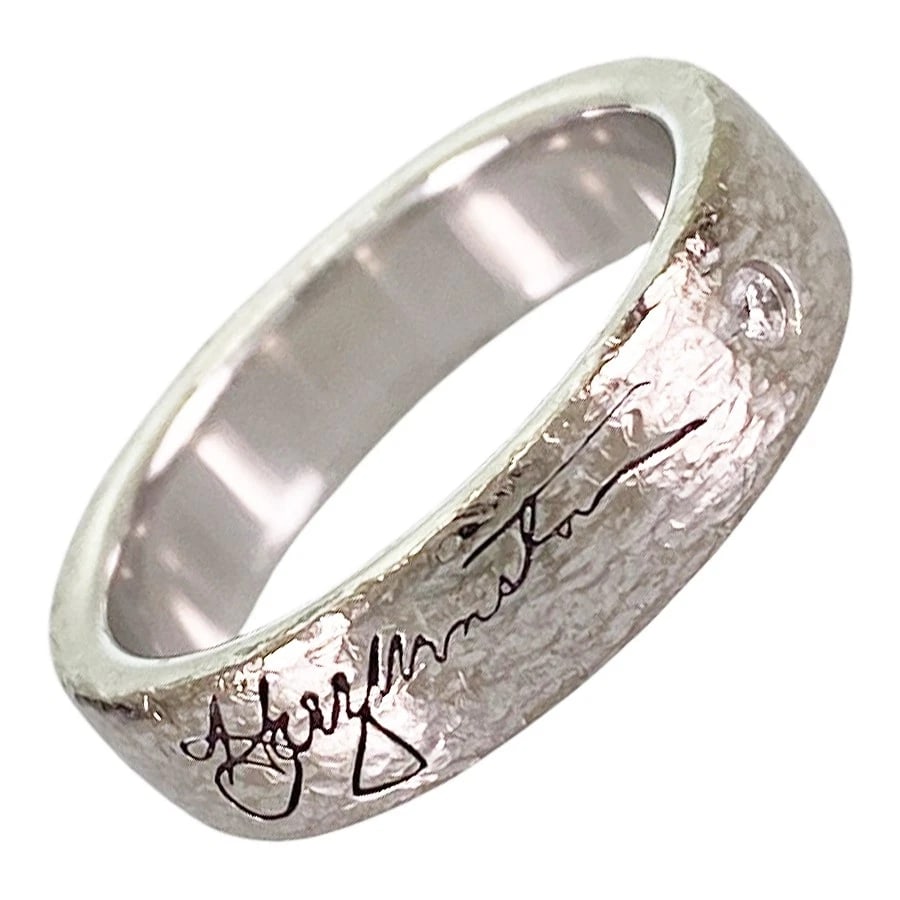 HARRY WINSTON SIGNATURE WHITE GOLD DIAMOND RING: HARRY WINSTON Signature White gold Diamond Ring Brand: HARRY WINSTON Type/Style: Ring Material: 18K White Gold, Color: Silver Size: 6.5 US Accessories: None Accessories Notice: When purchasing