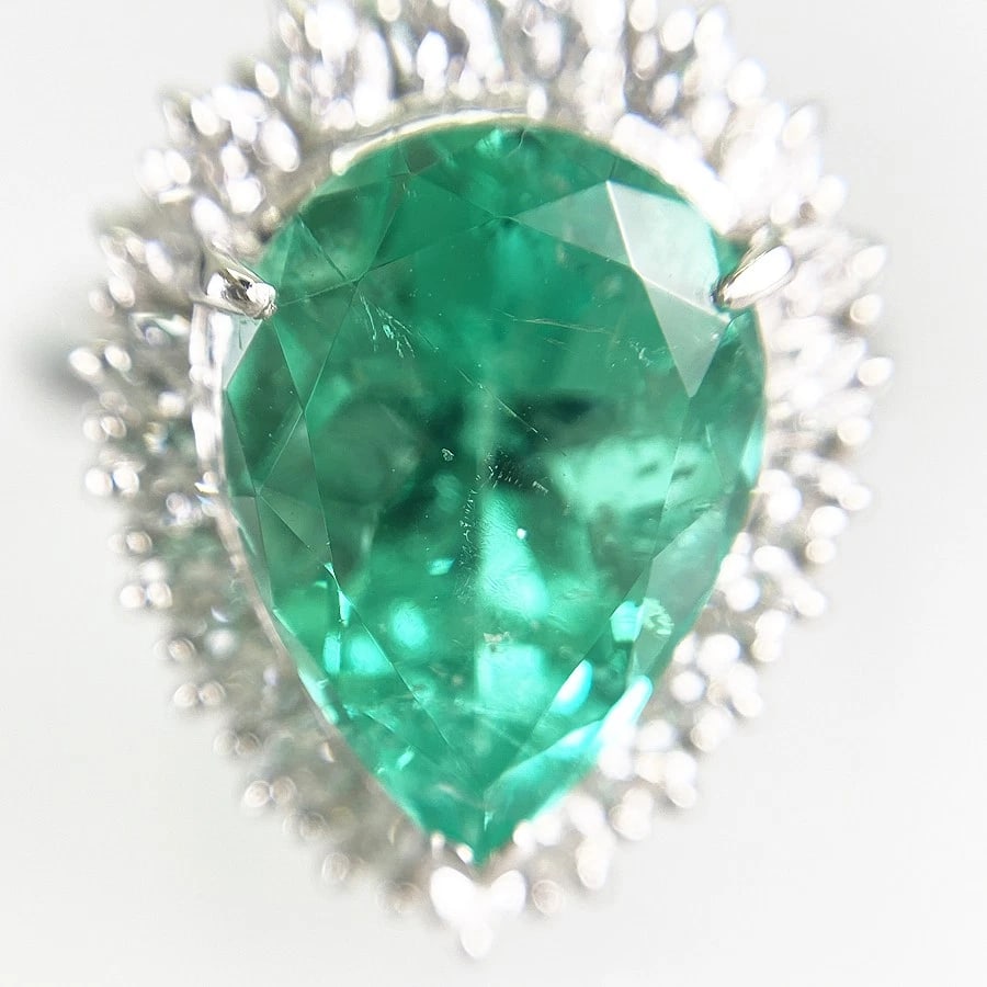 RING PLATINUM EMERALD DIAMOND - 5