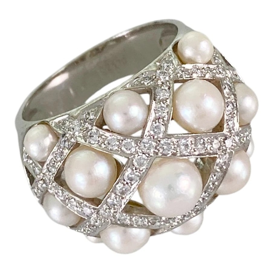 CHANEL BAROQUE WHITE GOLD PEARL DIAMOND RING: CHANEL Baroque White gold Pearl Diamond Ring Brand: CHANEL Type/Style: Ring Material: 18K White Gold, Main Stone/Creation Secondary Stone diamond Color: Silver Size: 7 US Accessories: None