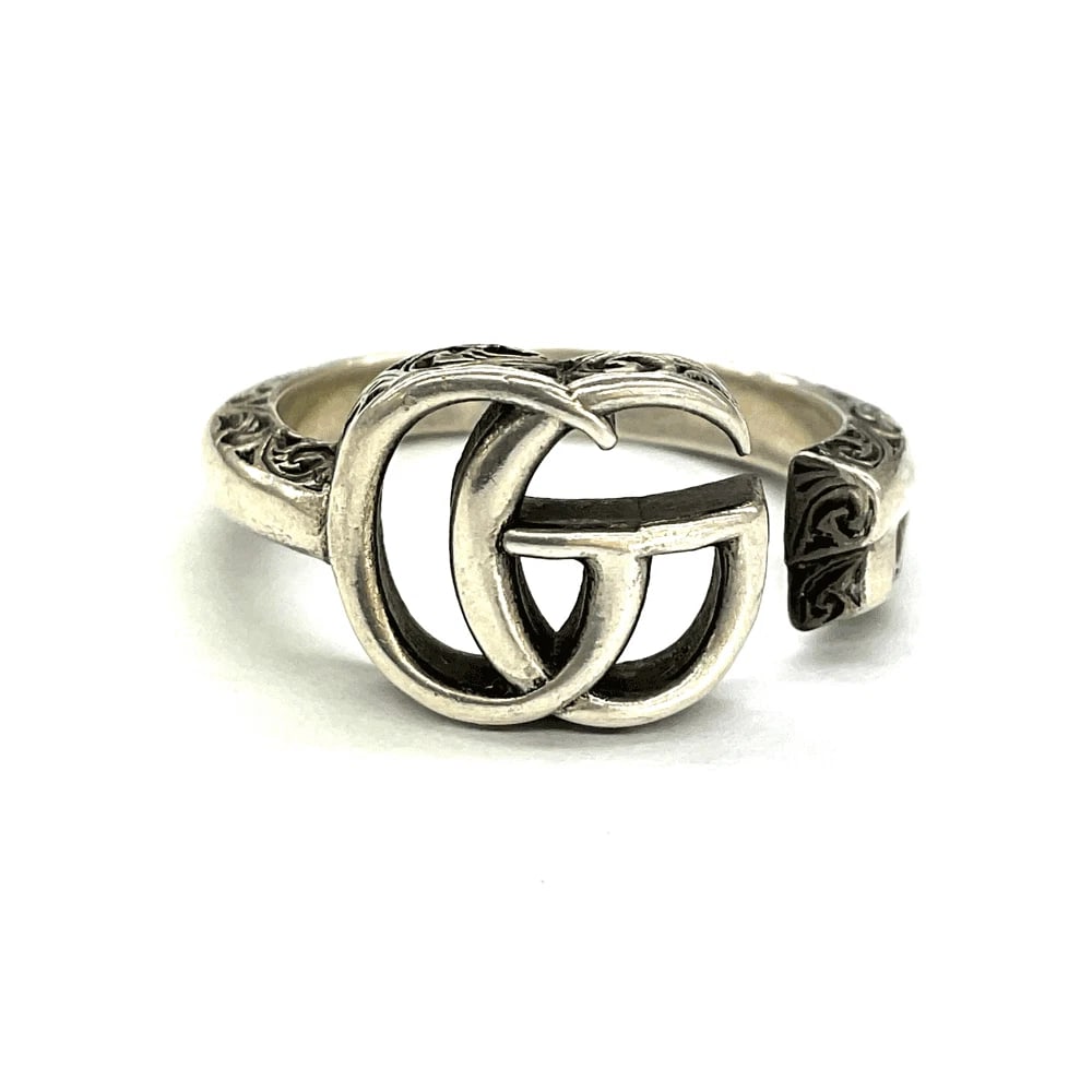 GUCCI INTERLOCKING G RING SILVER SV925: Gucci Interlocking G Ring Silver SV925 Brand: Gucci Type/Style: Ring Material: SV925, Color: Silver Size: US 8.5 Accessories: None Accessories Notice: When purchasing pre-owned goods, please refer to