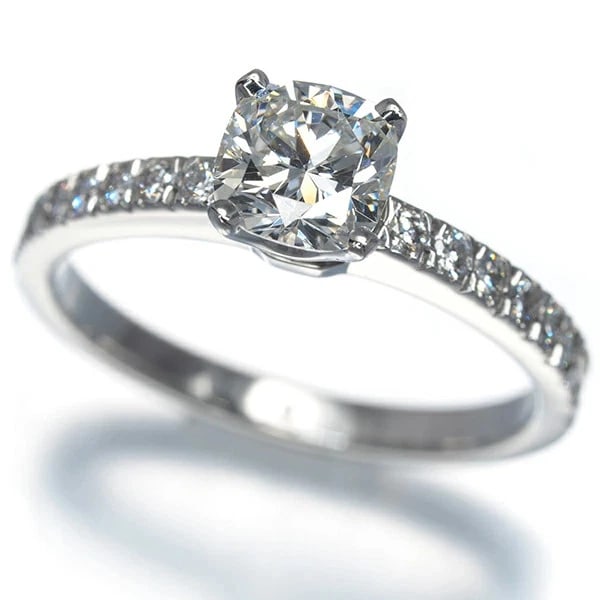 TIFFANY & CO. PLATINUM RING: Tiffany & Co. Platinum Ring Brand: Tiffany & Co. Type/Style: Ring Material: PT950, Color: PT Size: US 5 Accessories: None Accessories Notice: When purchasing pre-owned goods, please refer