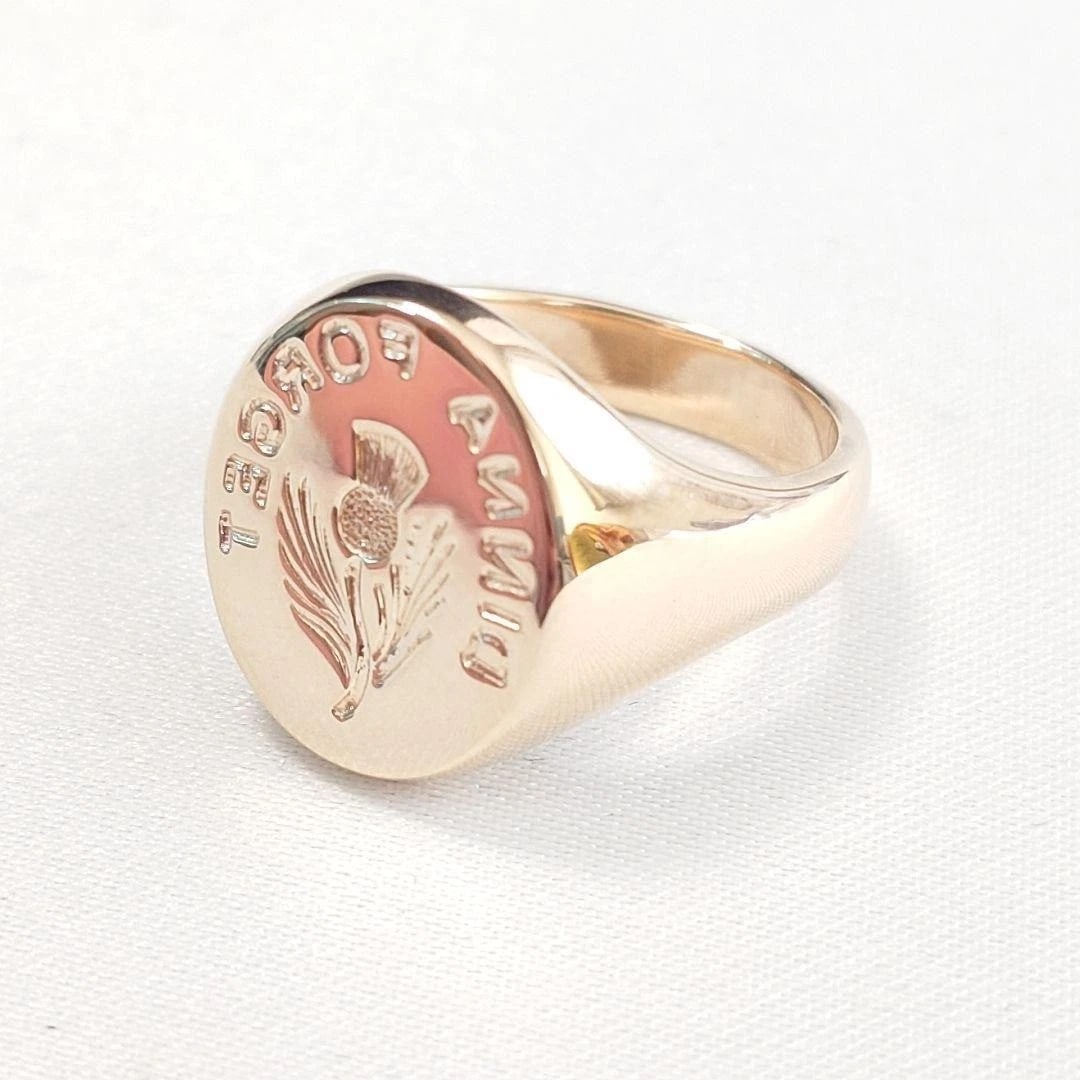TIFFANY 14K GOLD RING: Tiffany 14K Gold Ring Brand: Tiffany & Co. Type/Style: Ring Material: K18YG, Color: YG Size: US 7.5 Accessories: None Accessories Notice: When purchasing pre-owned goods, please refer to the photos