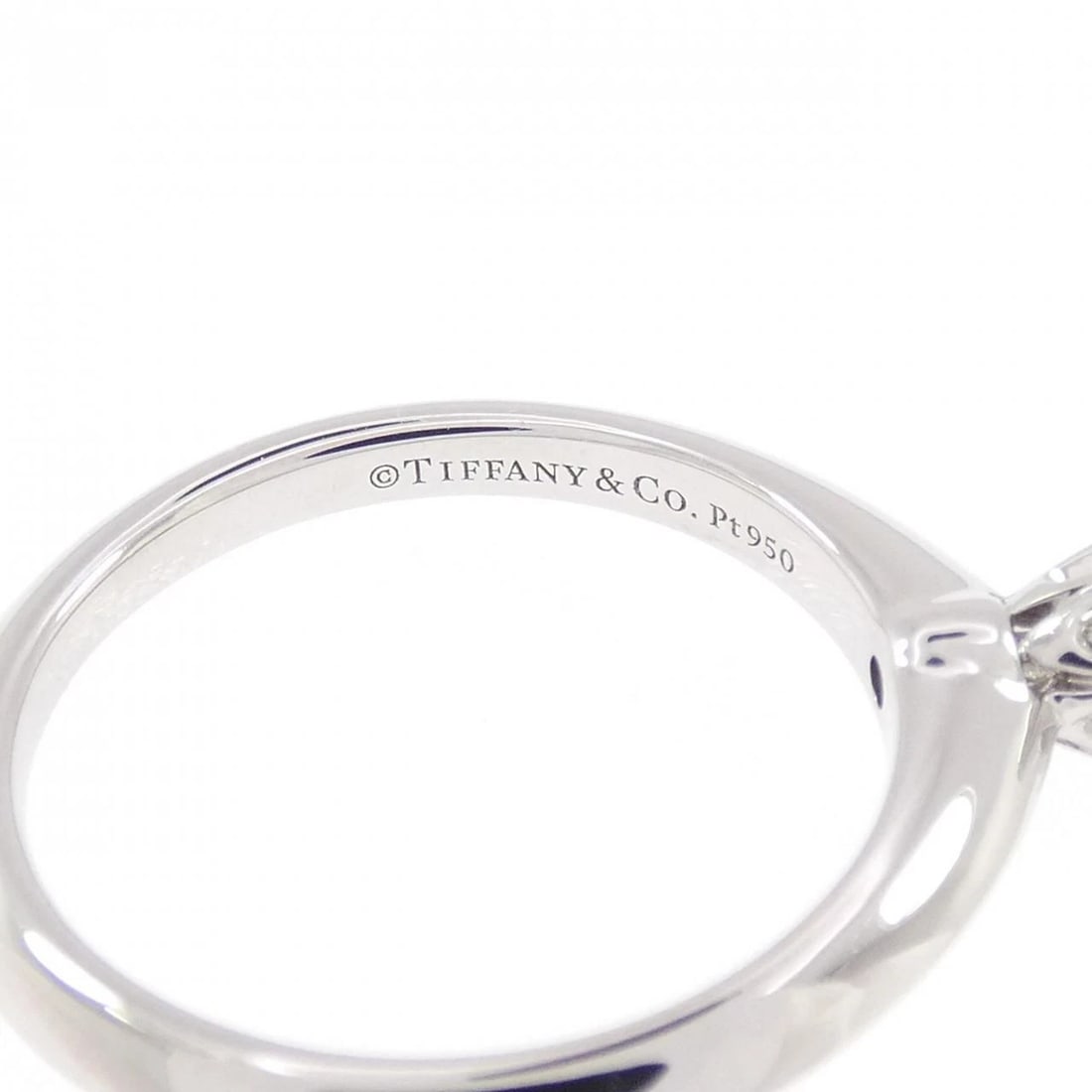 TIFFANY CLASSIC SOLITAIRE RING - 3