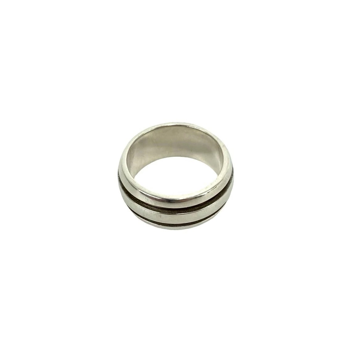 TIFFANY & CO. GROOVED DOUBLE RING: Tiffany & Co. Grooved Double Ring Brand: Tiffany & Co. Type/Style: Ring Material: SV925, Color: Silver Size: US 9.75 Accessories: None Accessories Notice: When purchasing pre-owned goods,