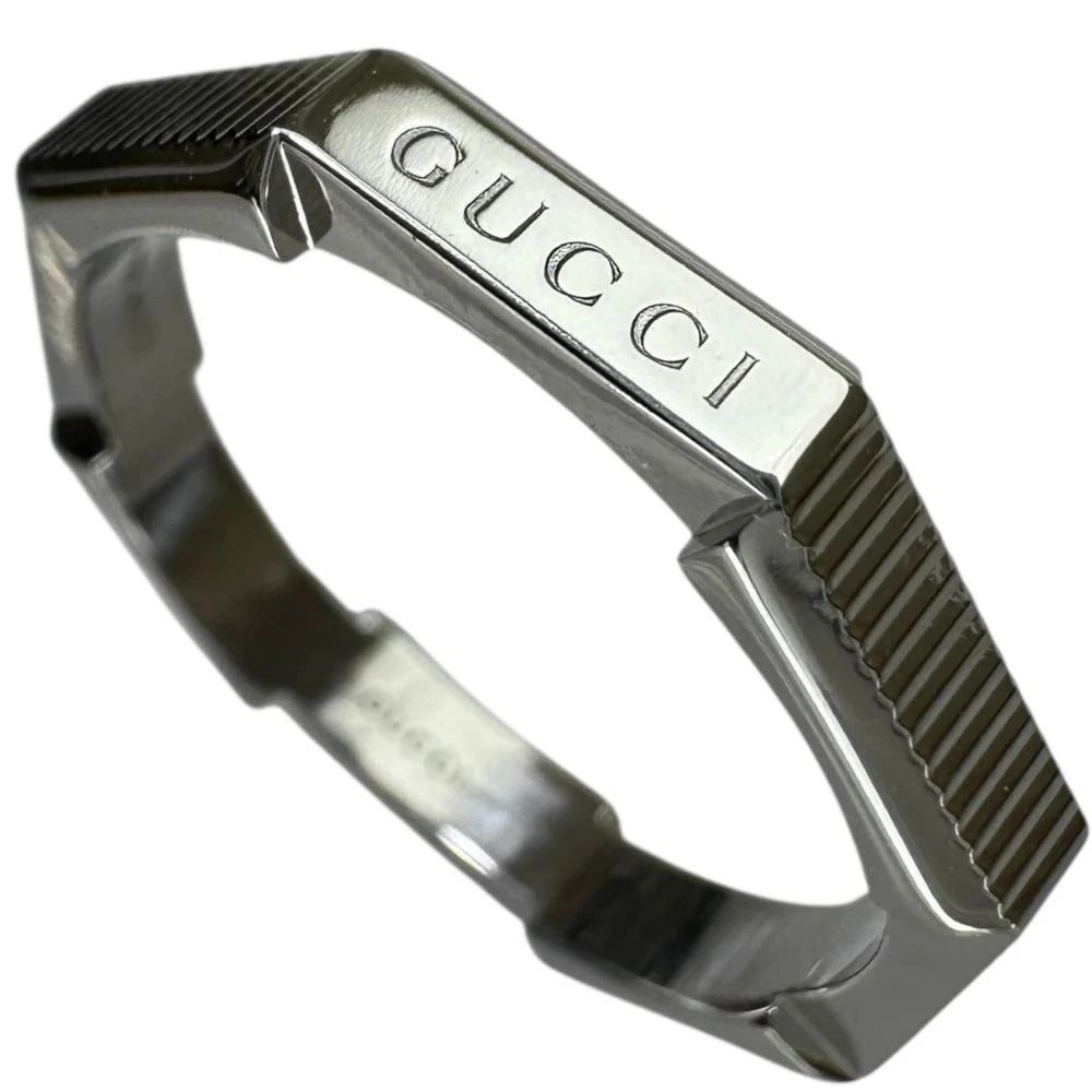GUCCI LINK TO LOVE RING 18K WG WHITE GOLD: GUCCI Link to Love Ring 18K WG White Gold Brand: Gucci Type/Style: Ring Material: K18WG, Color: WG Size: US 9 Accessories: None Accessories Notice: When purchasing pre-owned goods, please