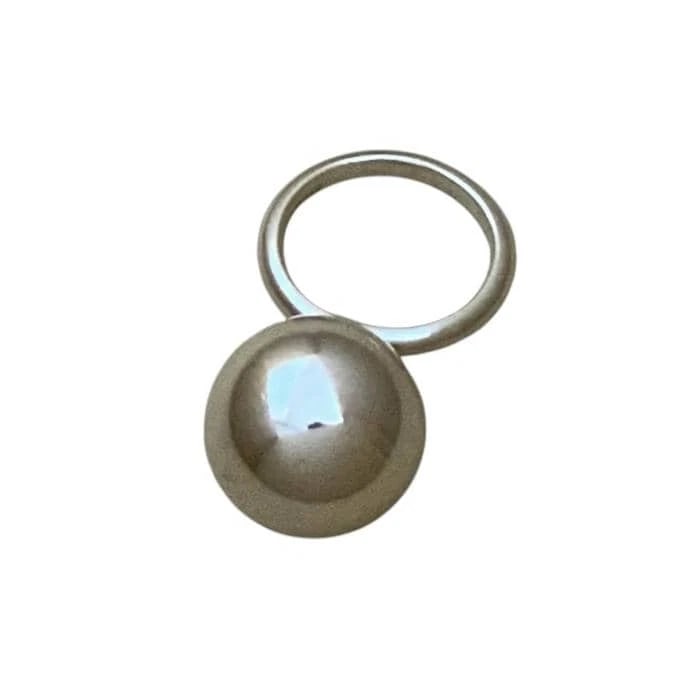 TIFFANY HARDWARE BALL RING SILVER AG925: Tiffany Hardware Ball Ring Silver Ag925 Brand: Tiffany & Co. Type/Style: Ring Material: Ag925, Color: Silver Size: US 4.5 Accessories: None Accessories Notice: When purchasing pre-owned go