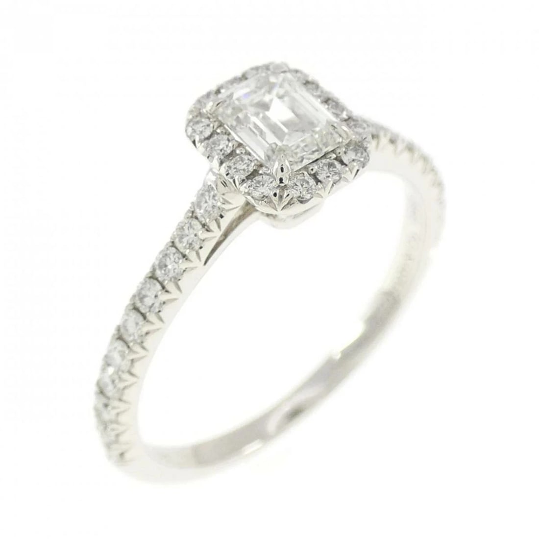 TIFFANY EMERALD RING PLATINUM: Tiffany Emerald Ring Platinum Brand: Tiffany & Co. Type/Style: Ring Material: Platinum, Main Stone/Creation Natural Color: Silver Size: US 5 Accessories: None Accessories Notice: When purchasing