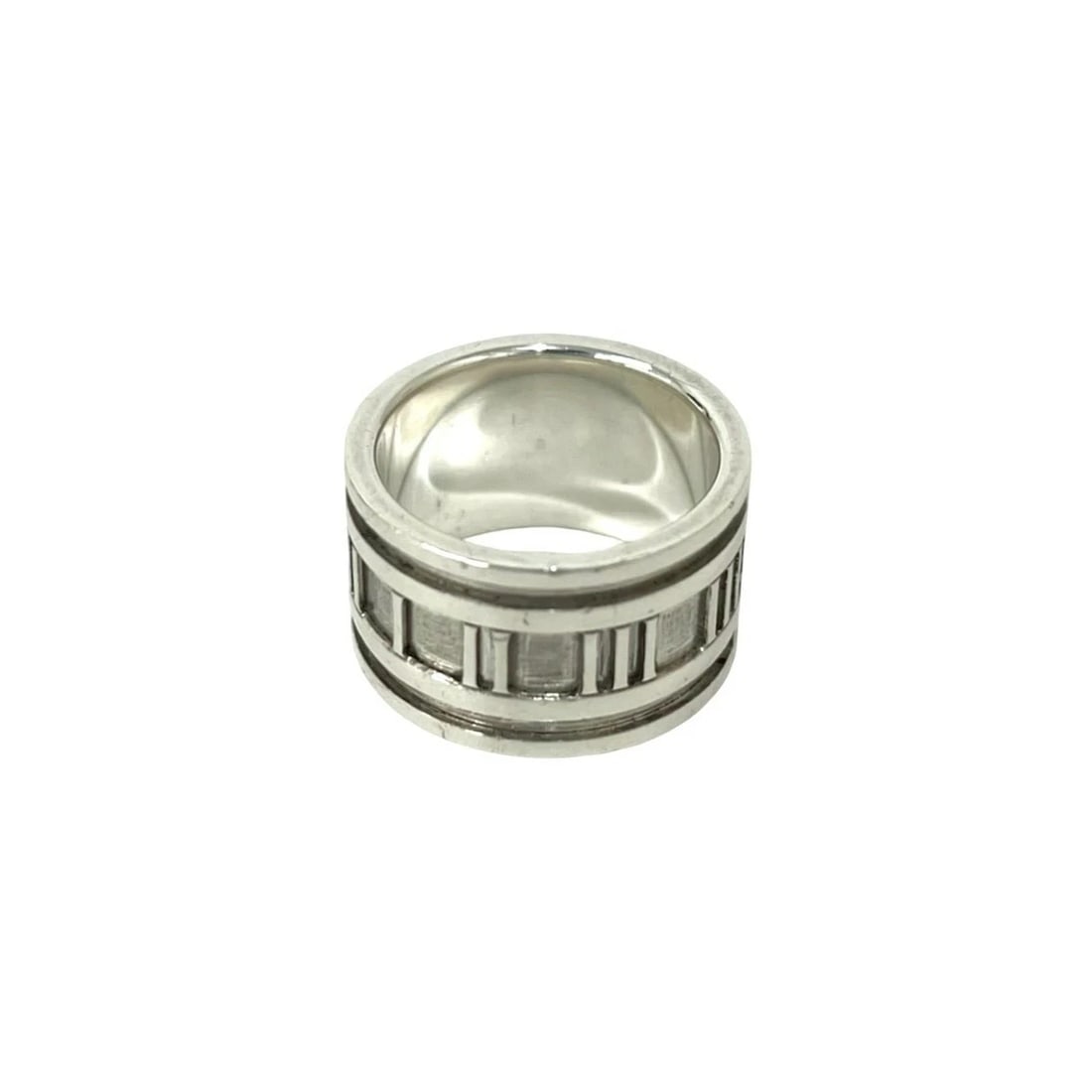 TIFFANY & CO. ATLAS WIDE RING SILVER: Tiffany & Co. Atlas Wide Ring Silver Brand: Tiffany & Co. Type/Style: Ring Material: Sterling Silver (925), Color: Silver Size: US8 Accessories: None Accessories Notice: When purchasing pr