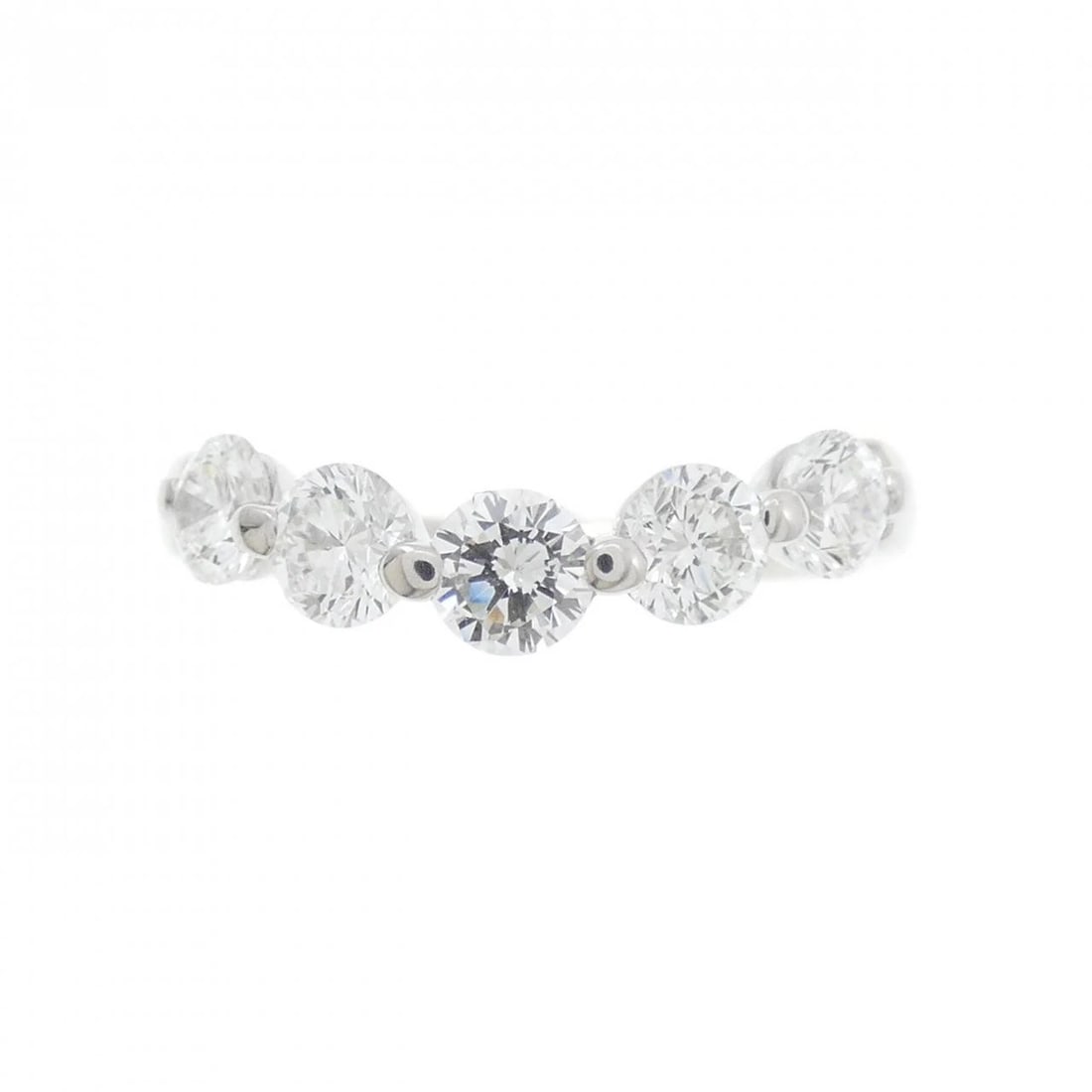 PT900 DIAMOND RING: PT900 Diamond Ring Brand: Unbranded Type/Style: Diamond Ring Material: PT900, Color: Silver Size: US 5 3/4 Accessories: None Accessories Notice: When purchasing pre-owned goods, please refer to the