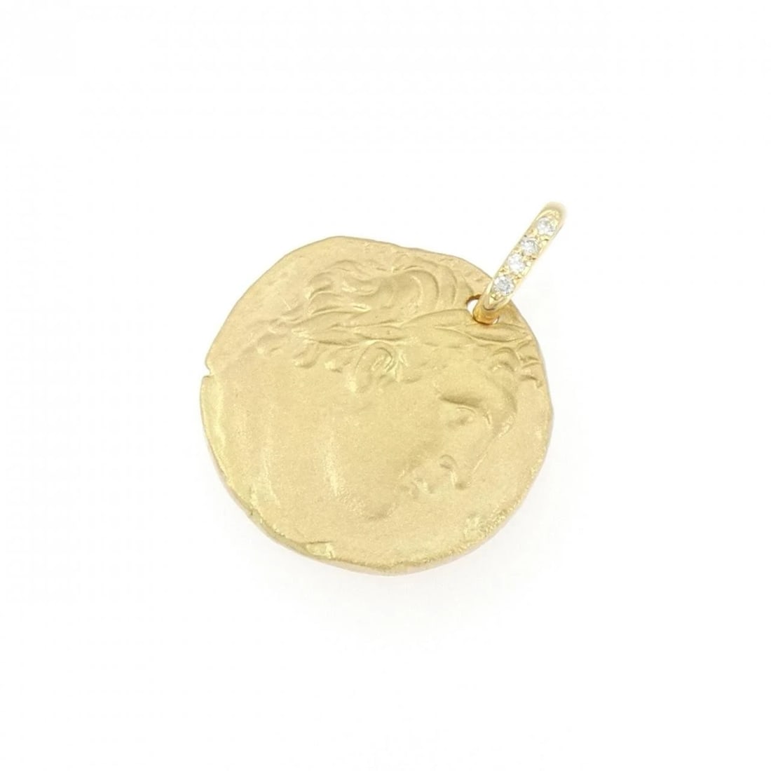 K18YG DIAMOND PENDANT: K18YG Diamond Pendant Brand: Unbranded Type/Style: Diamond Pendant/Brooch Material: K18YG, Main Stone/Creation Natural Color: Yellow Gold Size: Actual Size Approx. length x width: 30.8mm x 24.3mm