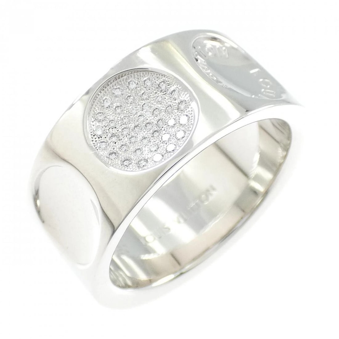 LOUIS VUITTON PETITE BOURG EMPREINTE RING: Louis Vuitton Petite Bourg Empreinte Ring Brand: LOUIS VUITTON Type/Style: Louis Vuitton Ring Material: 750 white gold, Main Stone Natural Color: white gold Size: US 9 1/2 Accessories: None
