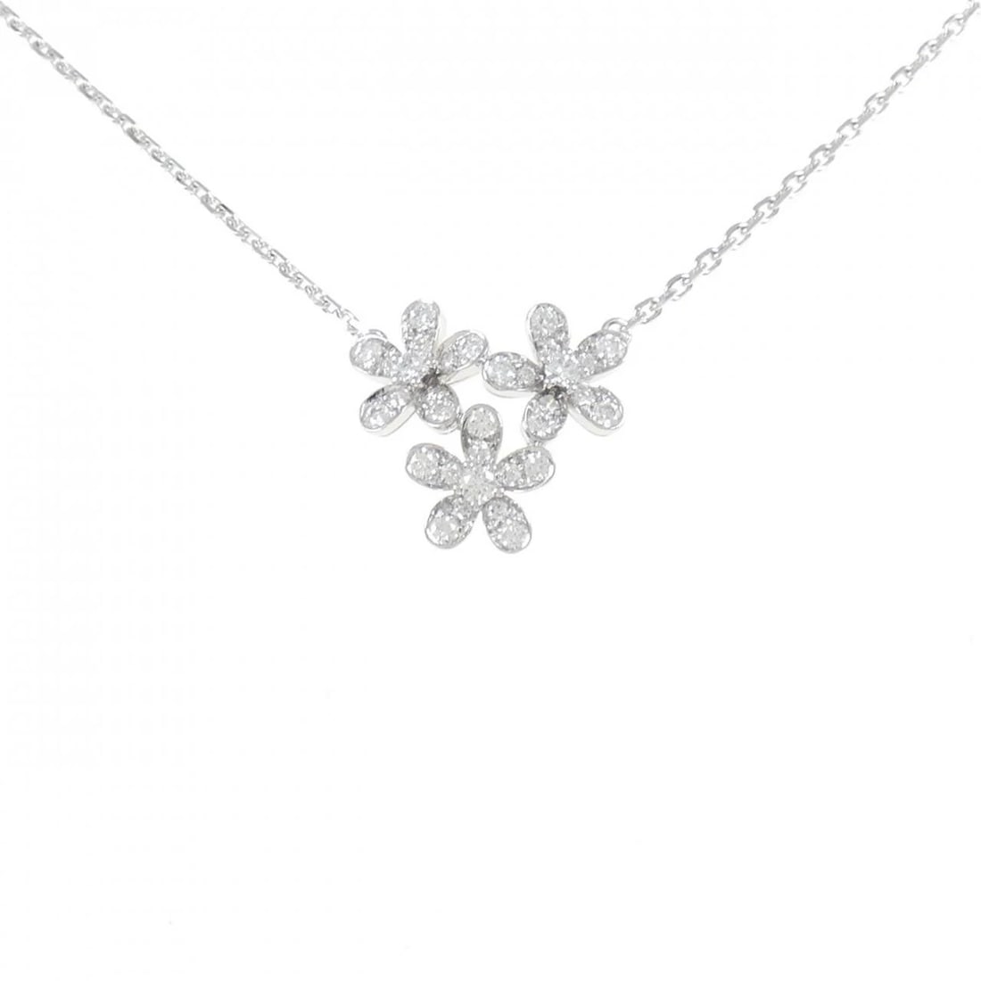VAN CLEEF & ARPELS SOCRATES NECKLACE: Van Cleef & Arpels Socrates Necklace Brand: Van Cleef & Arpels Type/Style: Van Cleef & Arpels Necklace Material: 750 white gold, Main Stone Natural Color: white gold Size: Length 38cm Actual Size Pend