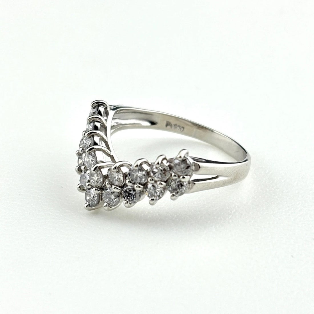 MELEE DIAMOND DESIGN RING PLATINUM: melee diamond design ring Platinum Brand: Unbranded Type/Style: Ring Material: Pt900, Color: PT Size: US 7.5 to 8 Accessories: None Accessories Notice: When purchasing pre-owned goods, please refer