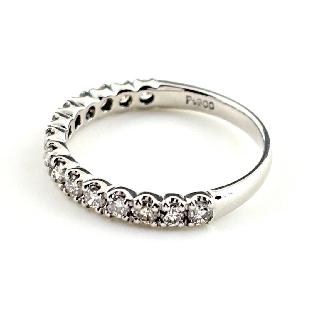 MELEE DIAMOND DESIGN RING: melee diamond design ring Brand: Unbranded Type/Style: Ring Material: Pt900, Color: PT Size: US 5.5 Accessories: None Accessories Notice: When purchasing pre-owned goods, please refer to the photos