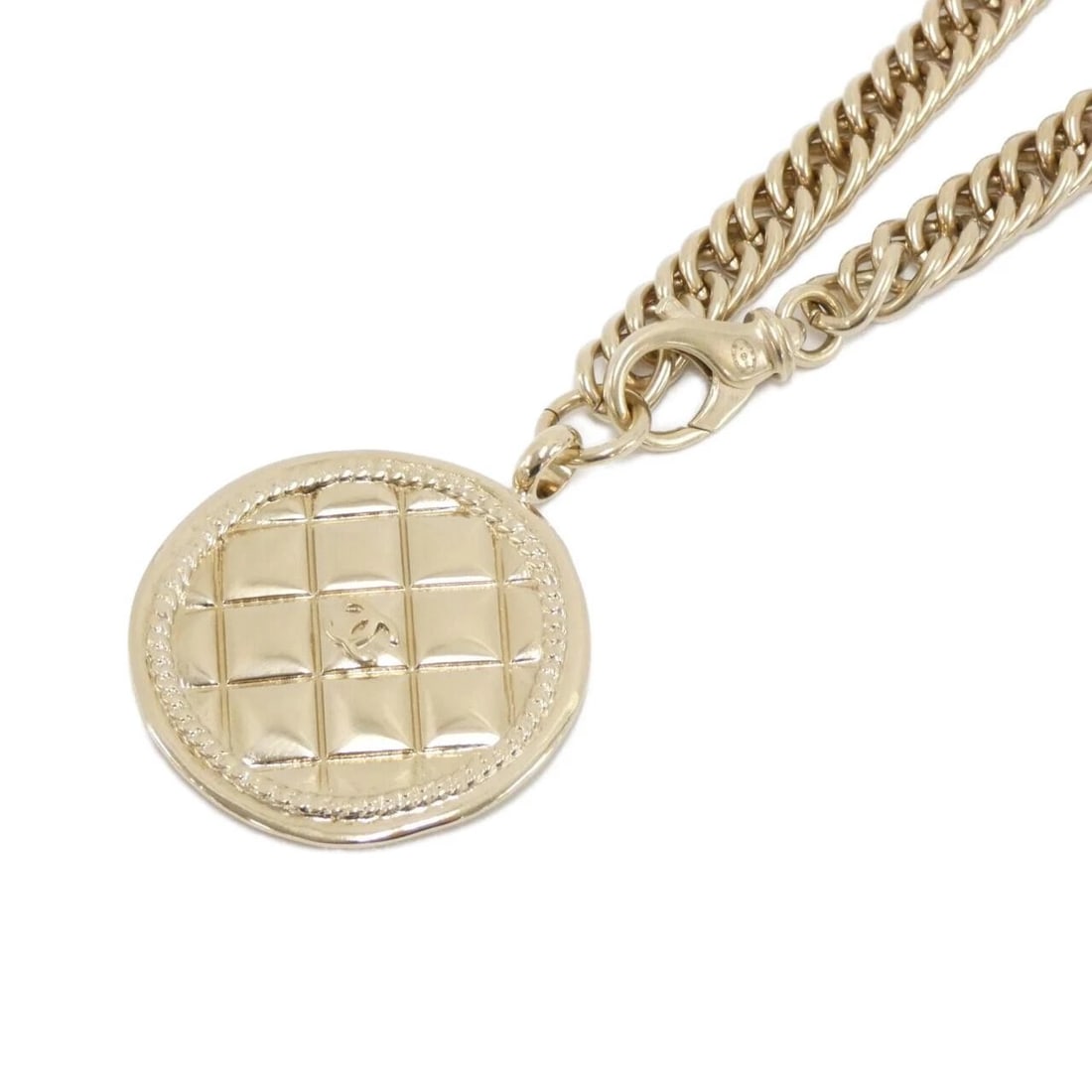 CHANEL NECKLACE: Chanel Necklace Brand: CHANEL Type/Style: Chanel Necklace Material: none, Color: GOLD Size: Length : 42cm Motif width x height: 4.5cm x4.5cm Accessories: None Accessories Notice: When purchasing