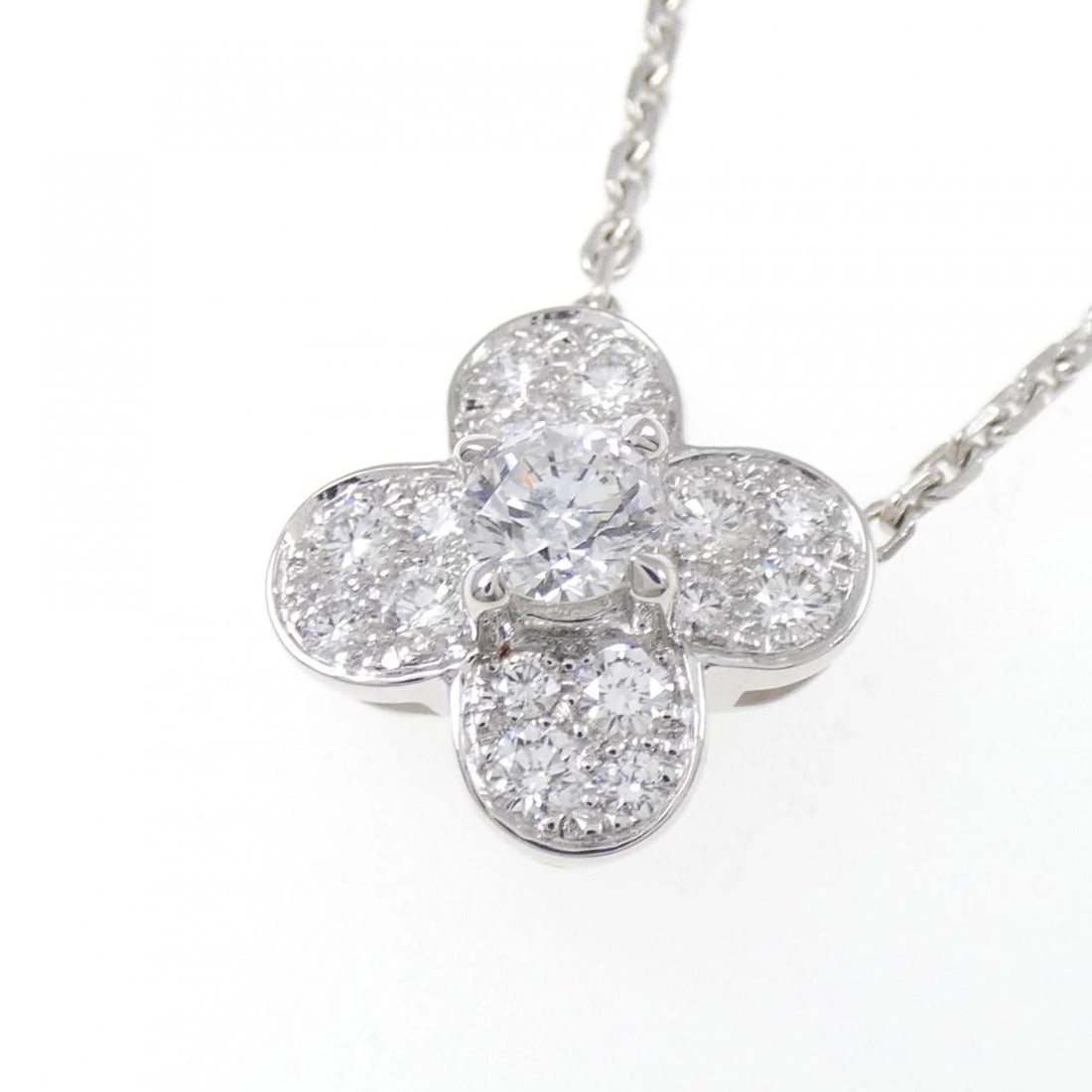 VAN CLEEF & ARPELS TREFLE NECKLACE - 3