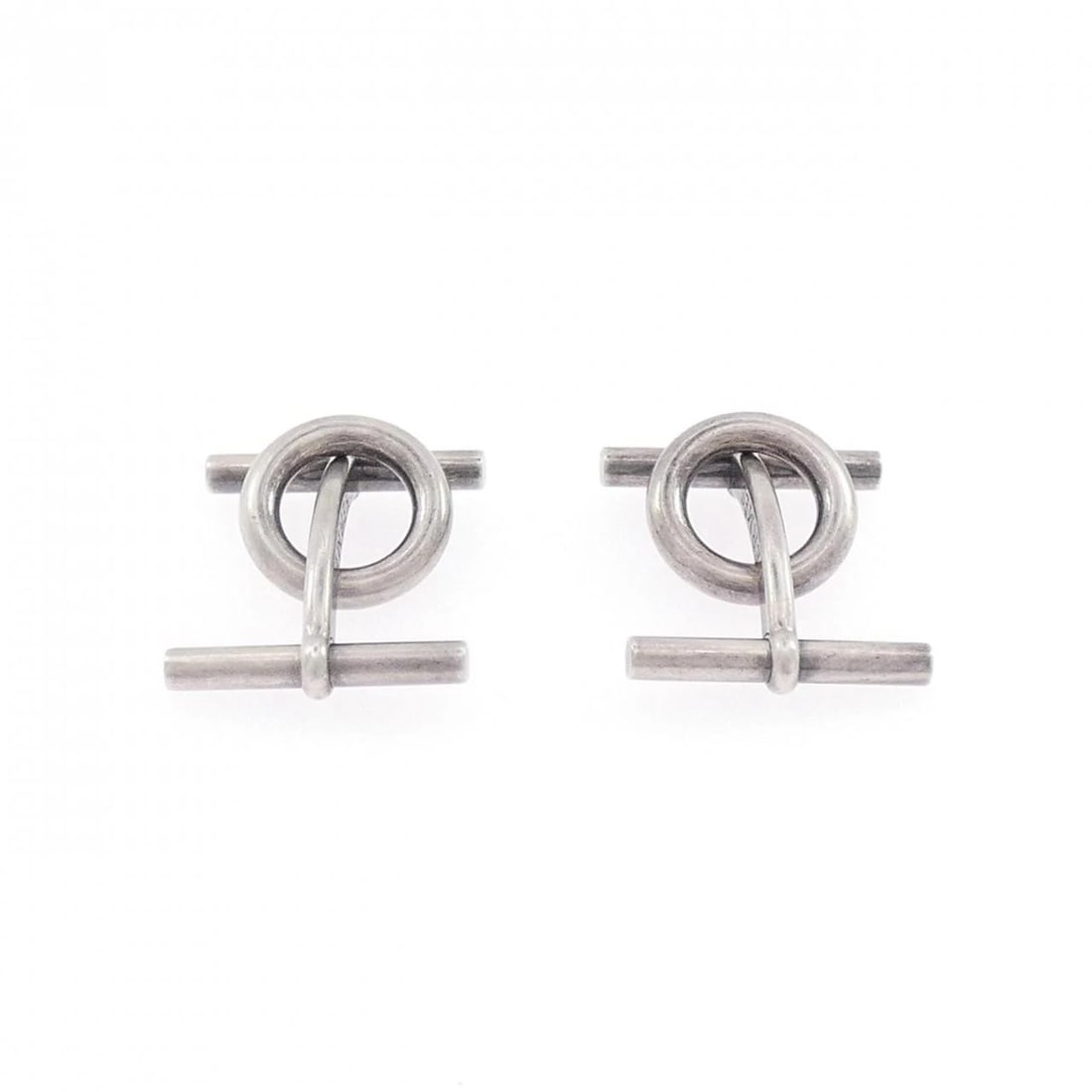 HERMES MINI CHAINE D'ANCRE CUFFLINKS: Hermes Mini Chaine d'Ancre Cufflinks Brand: HERMES Type/Style: Hermes Jewels/Precious Metals Etc. Material: 925Silver, Color: Silver Size: Actual Size Approximate dimensions (height x width): 13.1cm