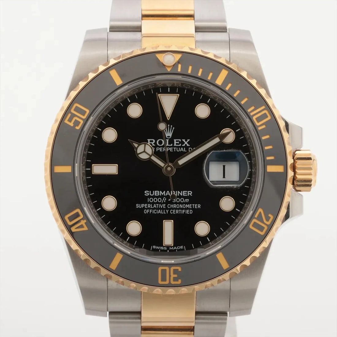 ROLEX SUBMARINER SS?YG AT BLACK DIAL WATCH: Rolex SUBMARINER SS?YG AT black dial Brand: Rolex Type/Style: Wristwatch Material: SS?YG Color: Dial Color Black Size: Case:W1.6 x H1.6inch / W40 x H40 Circumference of Wrist:7.1inch / 18 Accessor