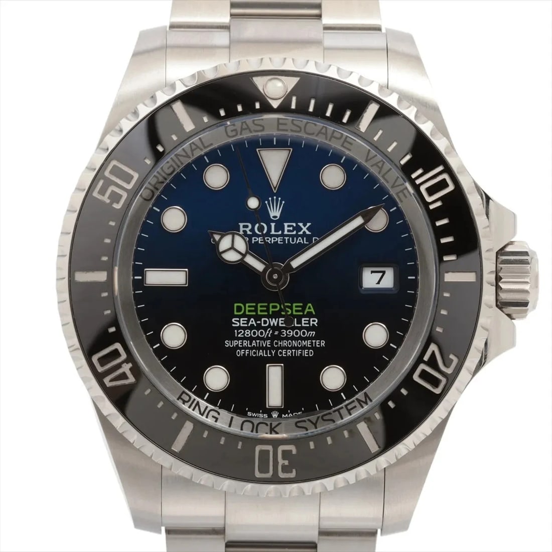 ROLEX SEA-DWELLER DEEP SEA SS AT D BLUE DIAL WATCH: Rolex Sea-Dweller Deep Sea SS AT D blue dial Brand: Rolex Type/Style: Wristwatch Material: SS Color: Dial Color D blue Size: Case:W1.6 x H1.6inch / W44 x H44 Circumference of Wrist:7.3inch / 18.5
