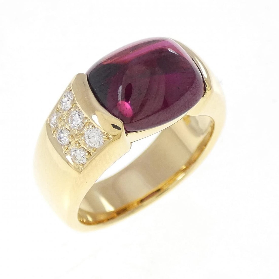 TASAKI GARNET RING: Tasaki Garnet Ring Brand: TASAKI Type/Style: Tasaki Ring Material: K18 yellow gold, Main Stone Garnet Color: yellow gold Size: US 6 1/4 Accessories: None Accessories Notice: When purchasing pre-owned