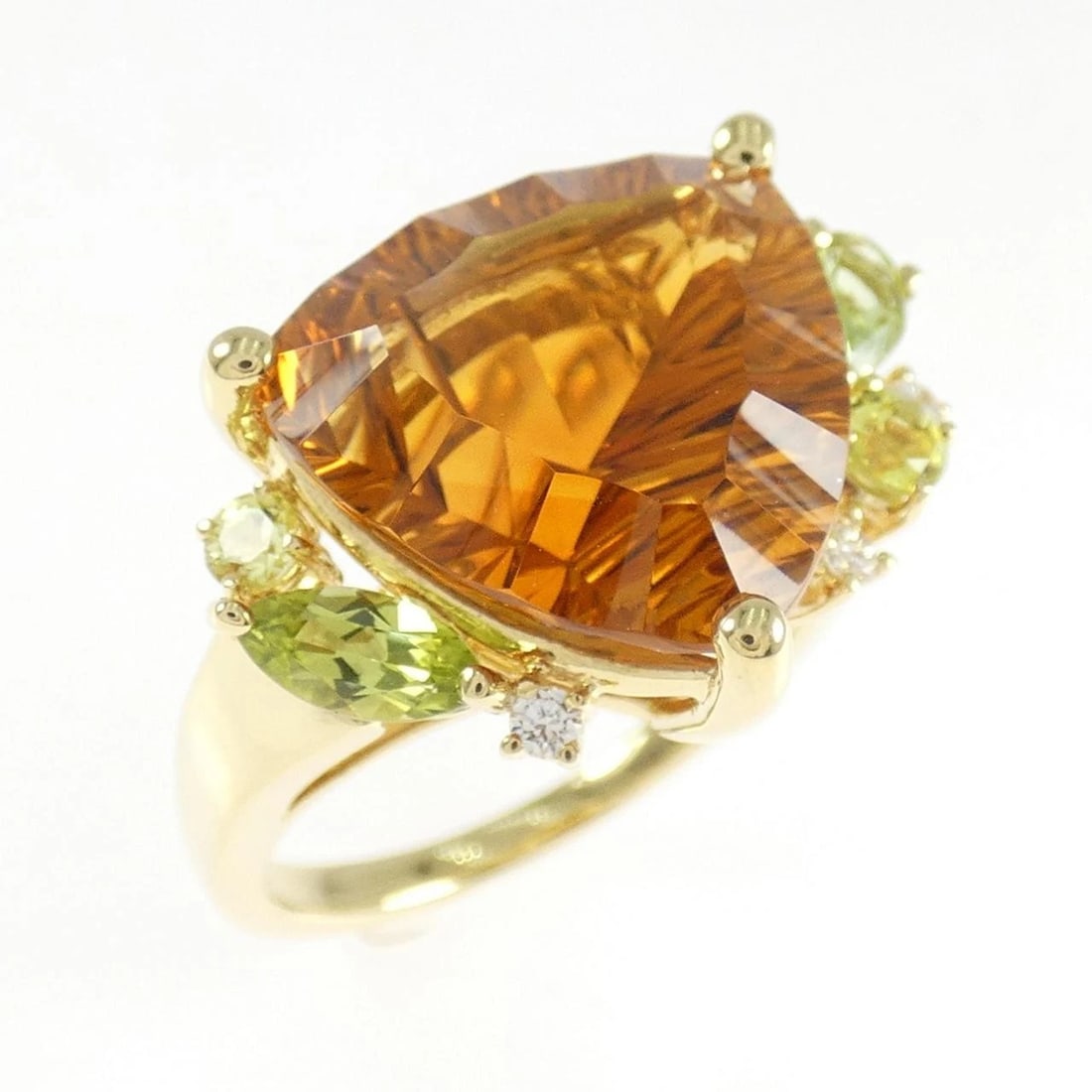 TASAKI COLORED STONE RING: Tasaki colored stone ring Brand: TASAKI Type/Style: Tasaki Ring Material: 750 yellow gold, Main Stone Citrin Color: Yellow Gold Size: US 7 1/4 Accessories: None Accessories Notice: When purchasing
