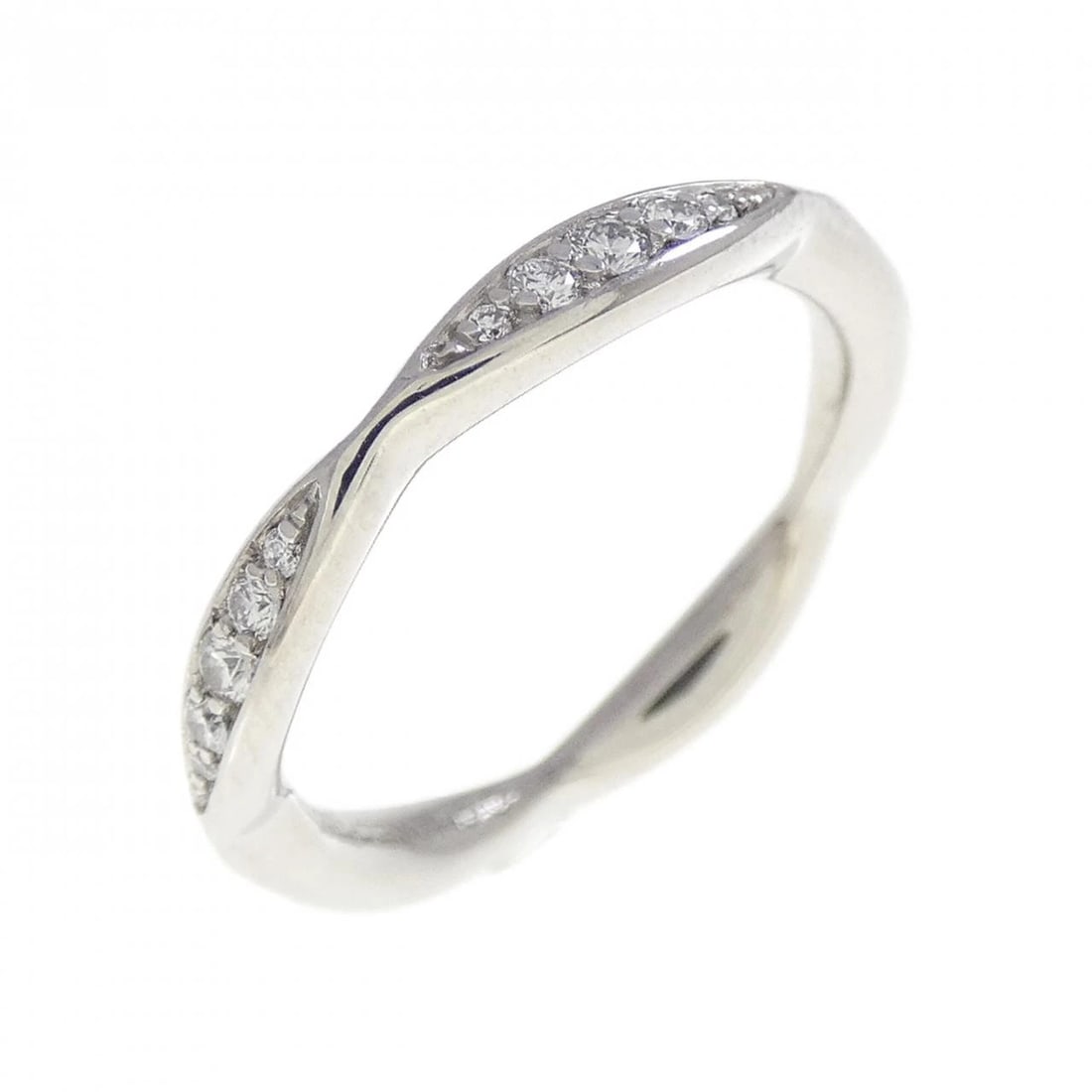 CHANEL CAMELLIA FULL DIAMOND RING: chanel camellia full diamond ring Brand: CHANEL Type/Style: Chanel ring Material: Platinum950, Main Stone Natural Color: Platinum Size: US 3 Accessories: None Accessories Notice: When purc
