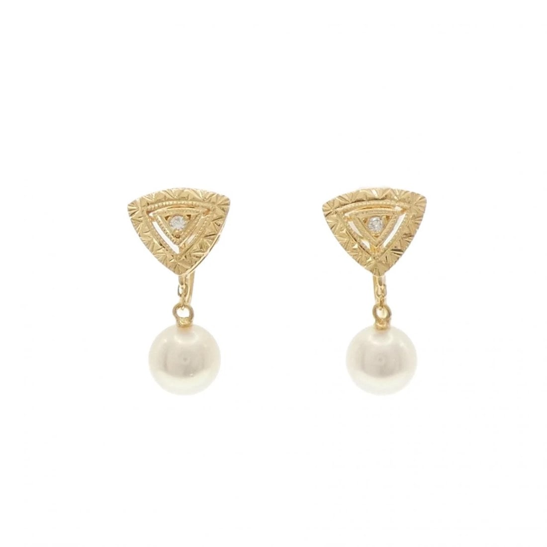 MIKIMOTO AKOYA PEARL EARRINGS: Mikimoto Akoya Pearl Earrings Brand: MIKIMOTO Type/Style: MIKIMOTO Pierce/Earring Material: K18 yellow gold, Main Stone Akoya Pearl Color: Yellow Gold Size: Actual Size Approximate dimensions (height