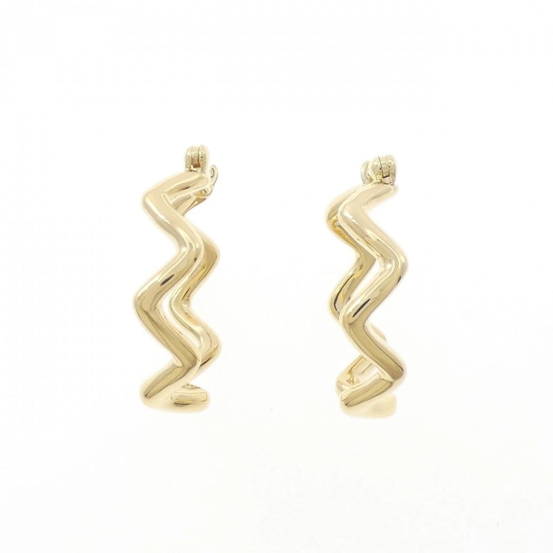 TIFFANY & CO. ZIGZAG PIERCE: TIFFANY & Co. Zigzag Pierce Brand: TIFFANY&Co. Type/Style: TIFFANY&Co. Pierce/Earring Material: 750 yellow gold, Color: yellow gold Size: Actual Size Approx. height x width: 21.0mm x 5.7mm