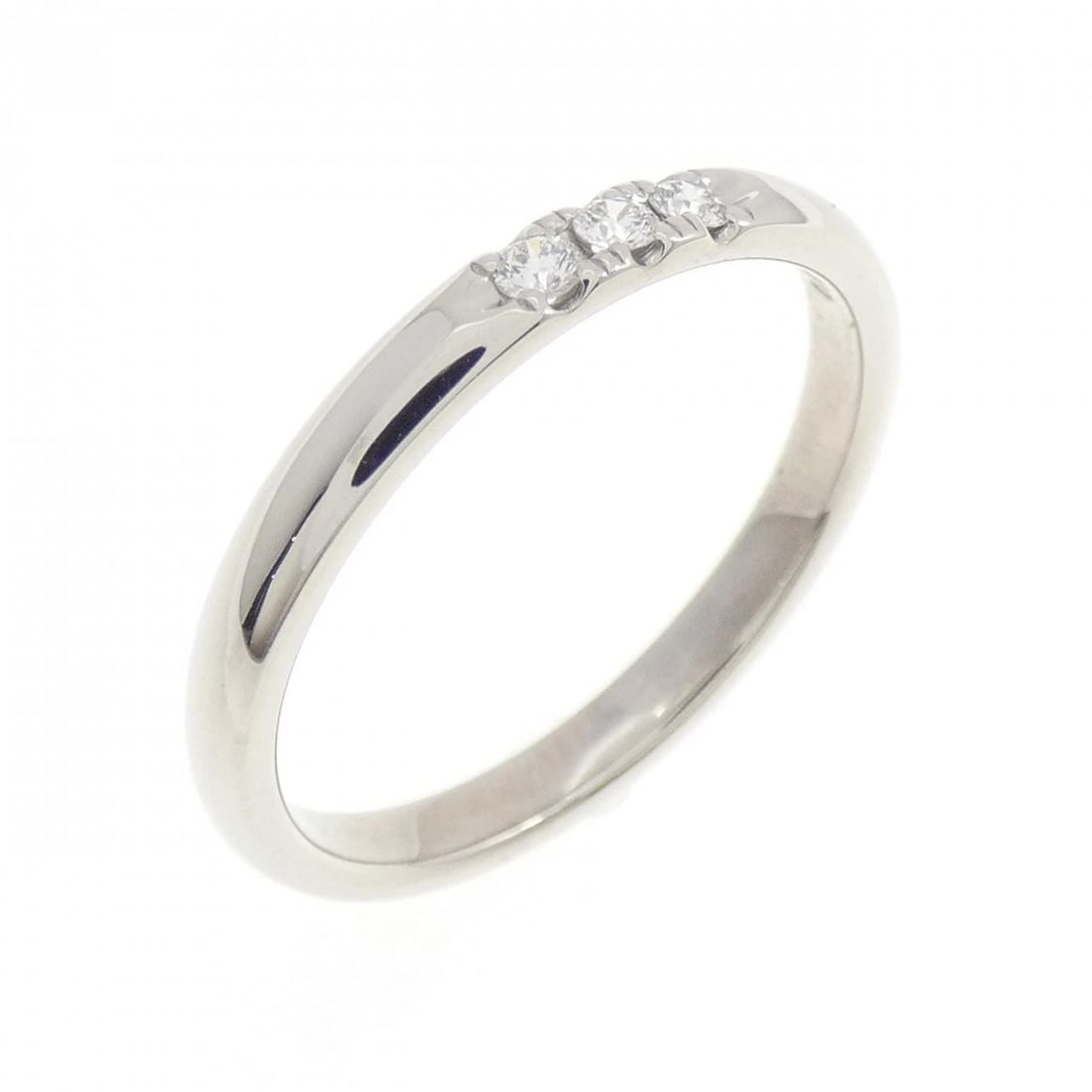 MIKIMOTO DIAMOND RING: Mikimoto Diamond Ring Brand: MIKIMOTO Type/Style: Mikimoto Ring Material: Platinum950, Main Stone Natural Color: Silver Size: US 7 Accessories: None Accessories Notice: When purchasing pre-owned