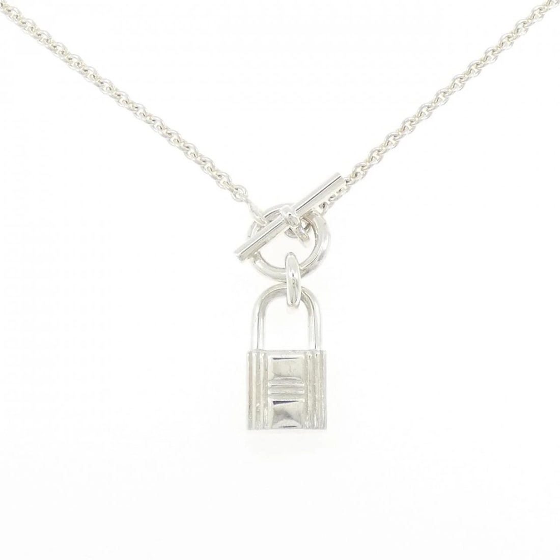 HERMES AMULET CADENA NECKLACE: Hermes Amulet Cadena Necklace Brand: HERMES Type/Style: Hermes Necklace Material: 925Silver, Color: Silver Size: Length 40cm Actual Size Pendant Length approx. x width approx.: 30.5mmx11.0mm Chain