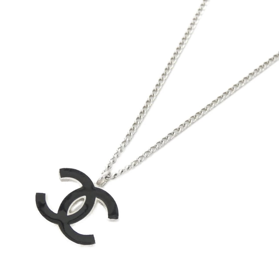 CHANEL NECKLACE: Chanel Necklace Brand: CHANEL Type/Style: Chanel Necklace Material: none, Color: BLACK / SILVER Metal Size: Length : 42.5 cm Top Width x Height: 2 cm x 1.5 cm Accessories: None Accessories Notice: