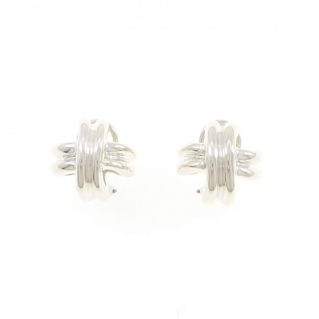 TIFFANY & CO. SIGNATURE PIERCE: TIFFANY & Co. Signature Pierce Brand: TIFFANY&Co. Type/Style: TIFFANY&Co. Pierce/Earring Material: 925Silver, Color: silver Size: Actual Size Approximate dimensions (height x width): 15.8cm x 16.1cm
