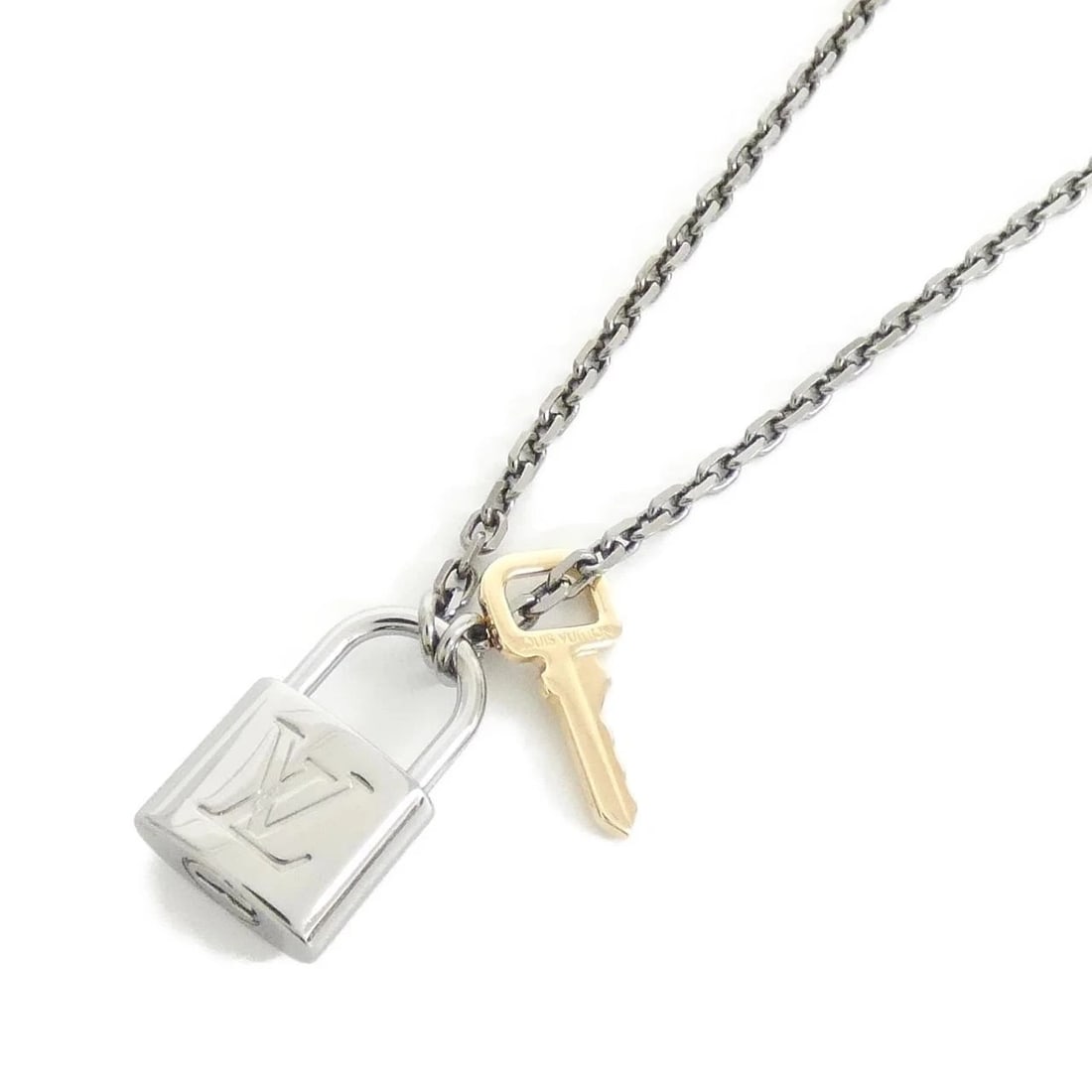 LOUIS VUITTON VALENTINE PADLOCK PENDANT NECKLACE: Louis Vuitton Valentine Padlock Pendant Necklace Brand: LOUIS VUITTON Type/Style: Louis Vuitton Necklace Material: None, Color: SILVER+PINK GOLD (Silver+Pink Gold) Size: Length : 45.5-55.5cm Motif