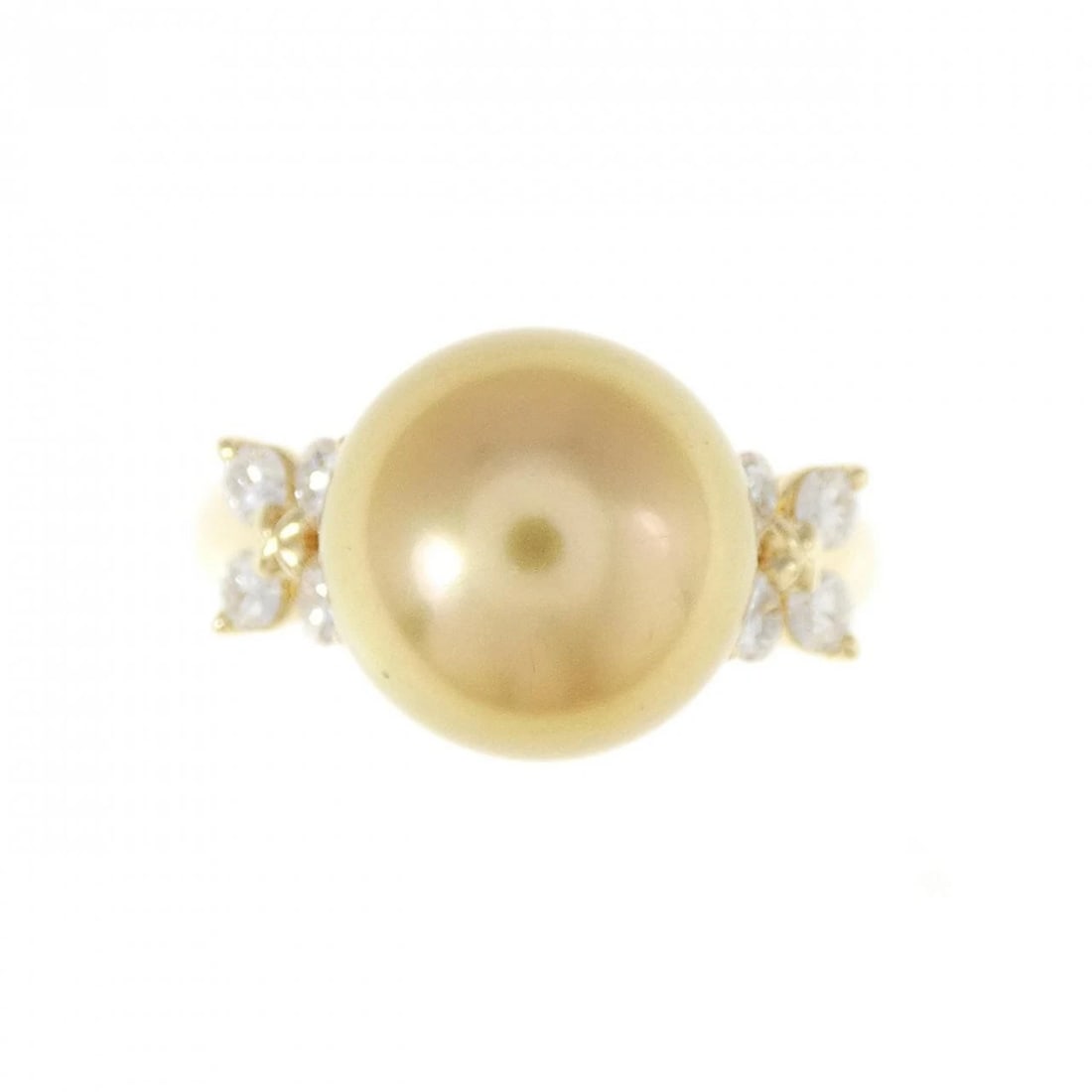 TASAKI SOUTH SEA PEARL RING: TASAKI South Sea Pearl Ring Brand: TASAKI Type/Style: Ring Material: 750 Yellow Gold, Main Stone South Sea Pearl Color: Yellow Gold Size: 6.5-7 (US size) Accessories: None Accessories Notice: When