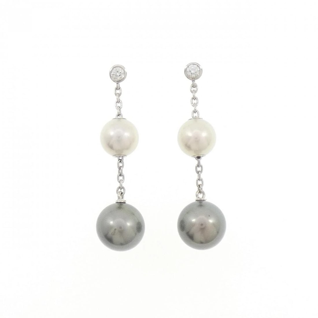 MIKIMOTO PEARL PIERCE: Mikimoto Pearl Pierce Brand: MIKIMOTO Type/Style: MIKIMOTO Pierce/Earring Material: K18WG, Main Stone Akoya Pear Color: White gold Size: Actual Size Approximate dimensions (height x width): 36.3cm x