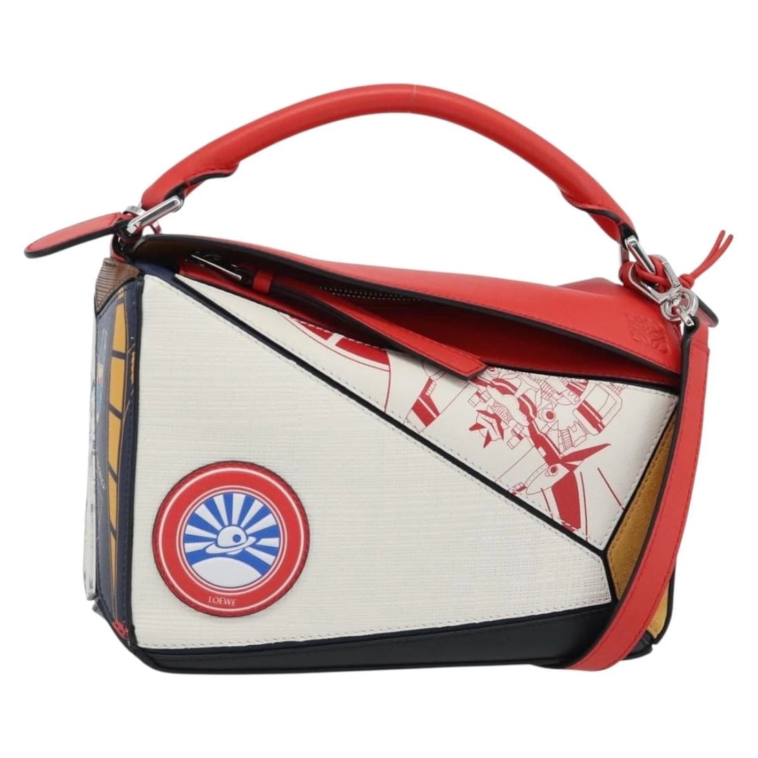 LOEWE 10TH ANNIVERSARY PUZZLE BAG SMALL ANIME BAG LEATHER WHITE: LOEWE 10th Anniversary Puzzle Bag Small Anime Bag Leather White Brand: LOEWE Type/Style: Hand Bag Material: Leather Color: White/Silver Size: Size(Inch)W9.4 x H5.9 x D3.9inch(Approx)Handle Drop:1.2inc