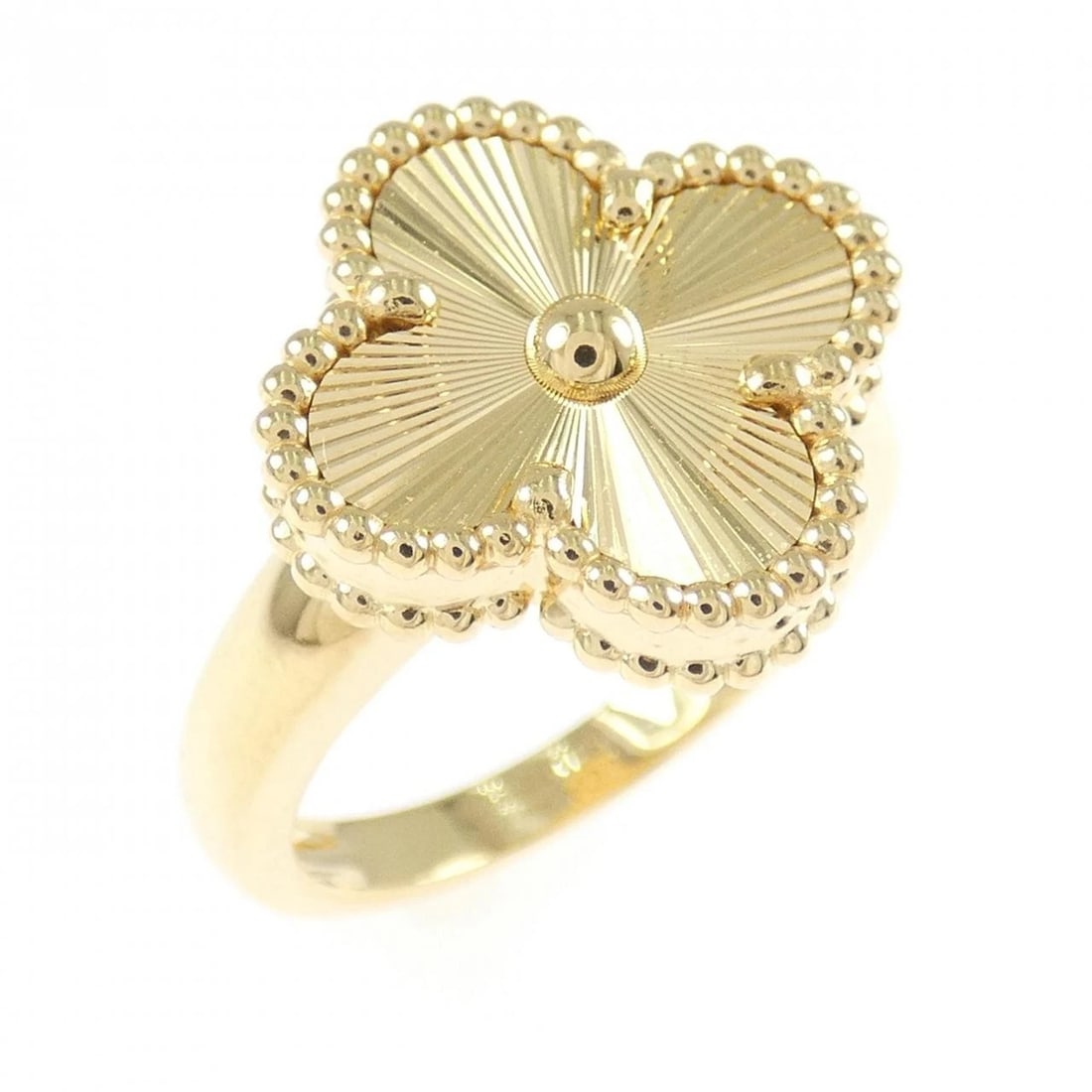 VAN CLEEF & ARPELS ALHAMBRA RING: Van Cleef & Arpels Alhambra Ring Brand: Van Cleef & Arpels Type/Style: Van Cleef & Arpels Ring Material: 750 yellow gold, Color: yellow gold Size: US 5 3/4 Accessories: None Accessories No