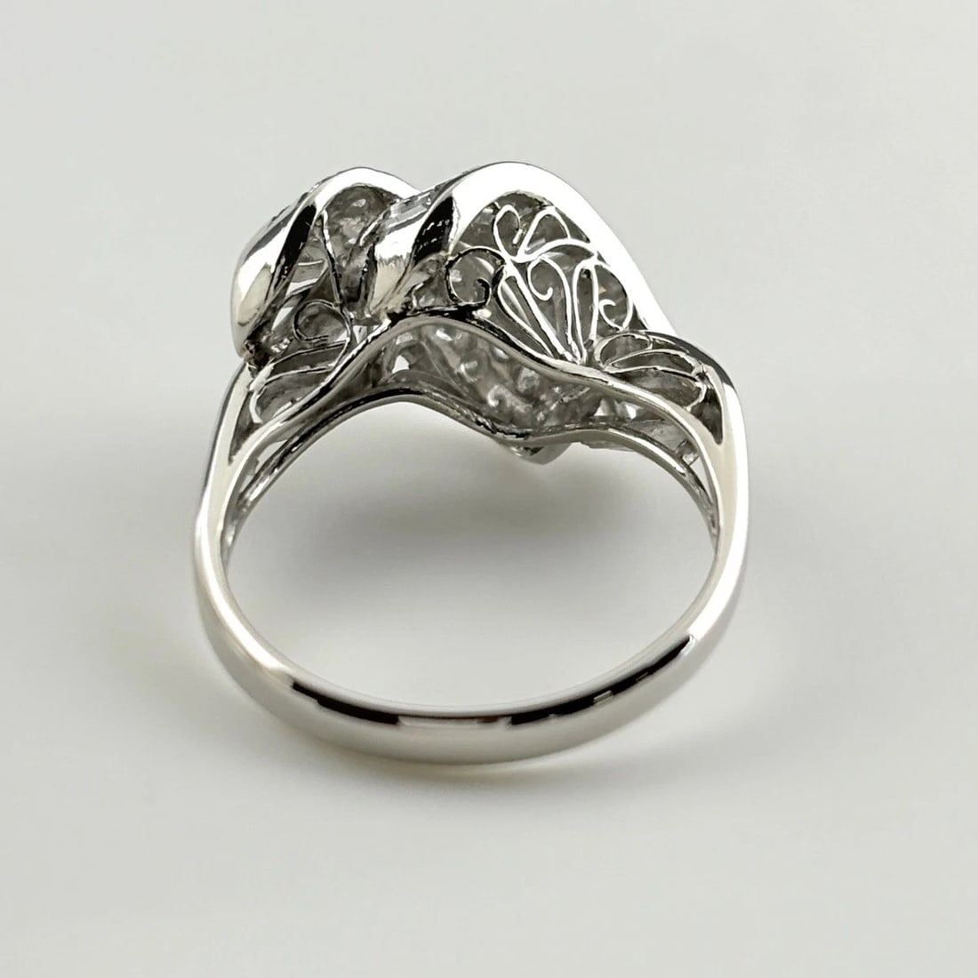 MELEE DIAMOND DESIGN RING PLATINUM - 4