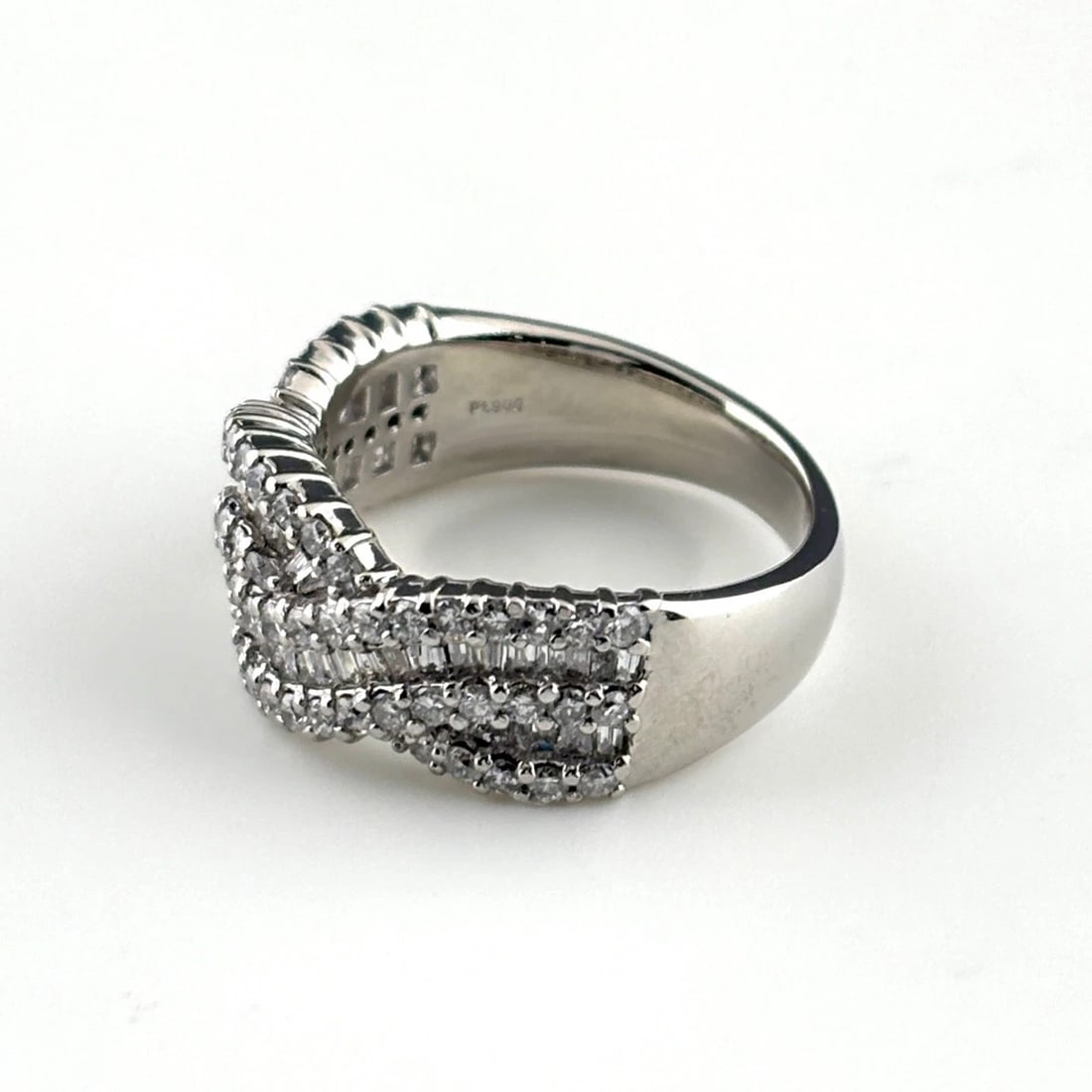 MELEE DIAMOND DESIGN RING PLATINUM: melee diamond design ring Platinum Brand: Unbranded Type/Style: Ring Material: Pt900, Color: PT Size: US 6.5 Accessories: None Accessories Notice: When purchasing pre-owned goods, please r