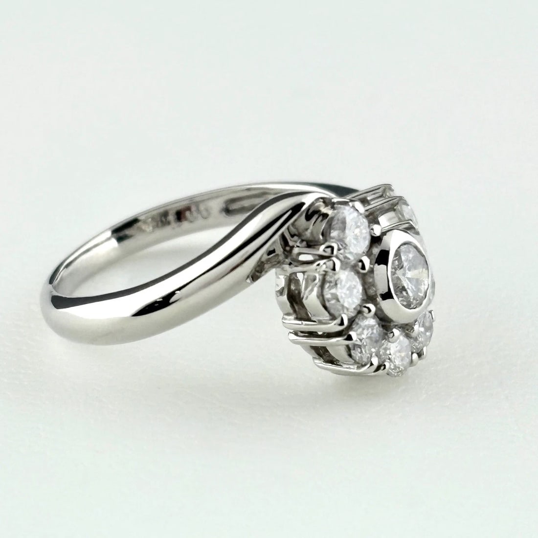 DIAMOND DESIGN RING PLATINUM - 3