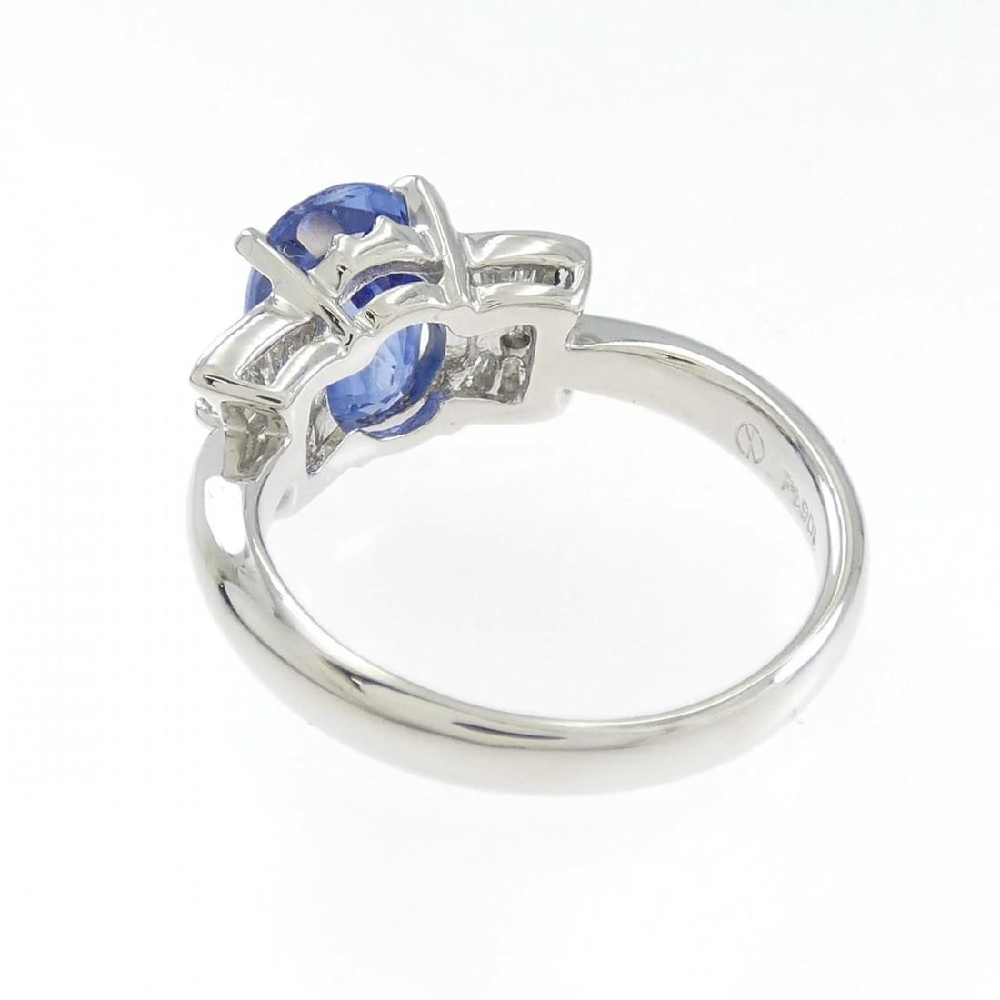 PT900 SAPPHIRE RING - 3