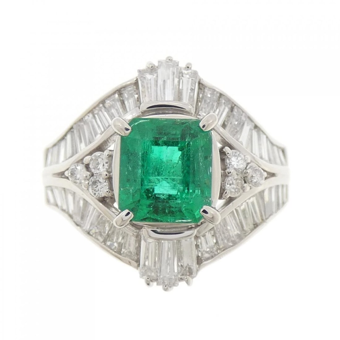 PT900 EMERALD RING - 2