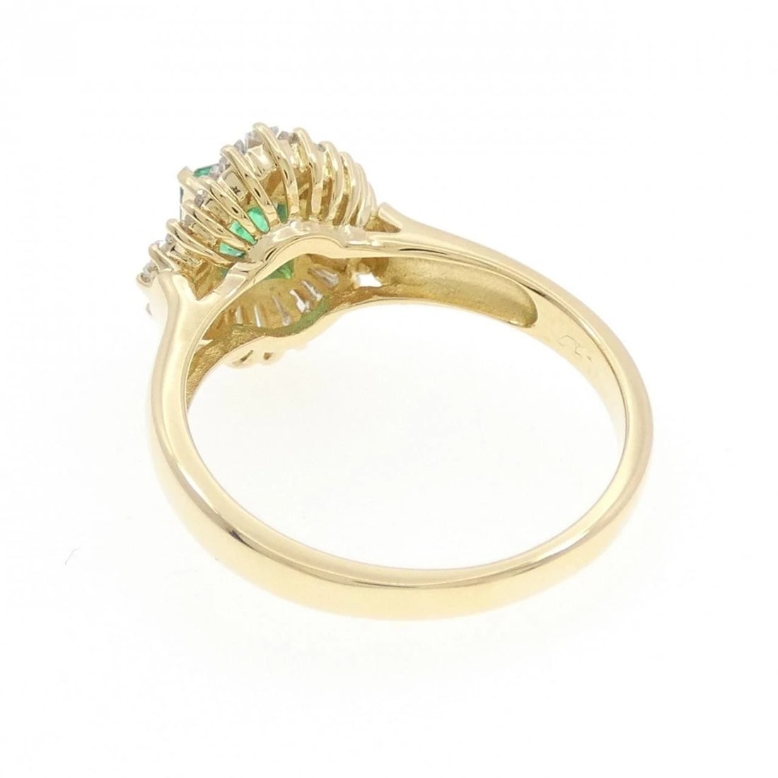 K18YG EMERALD RING - 2