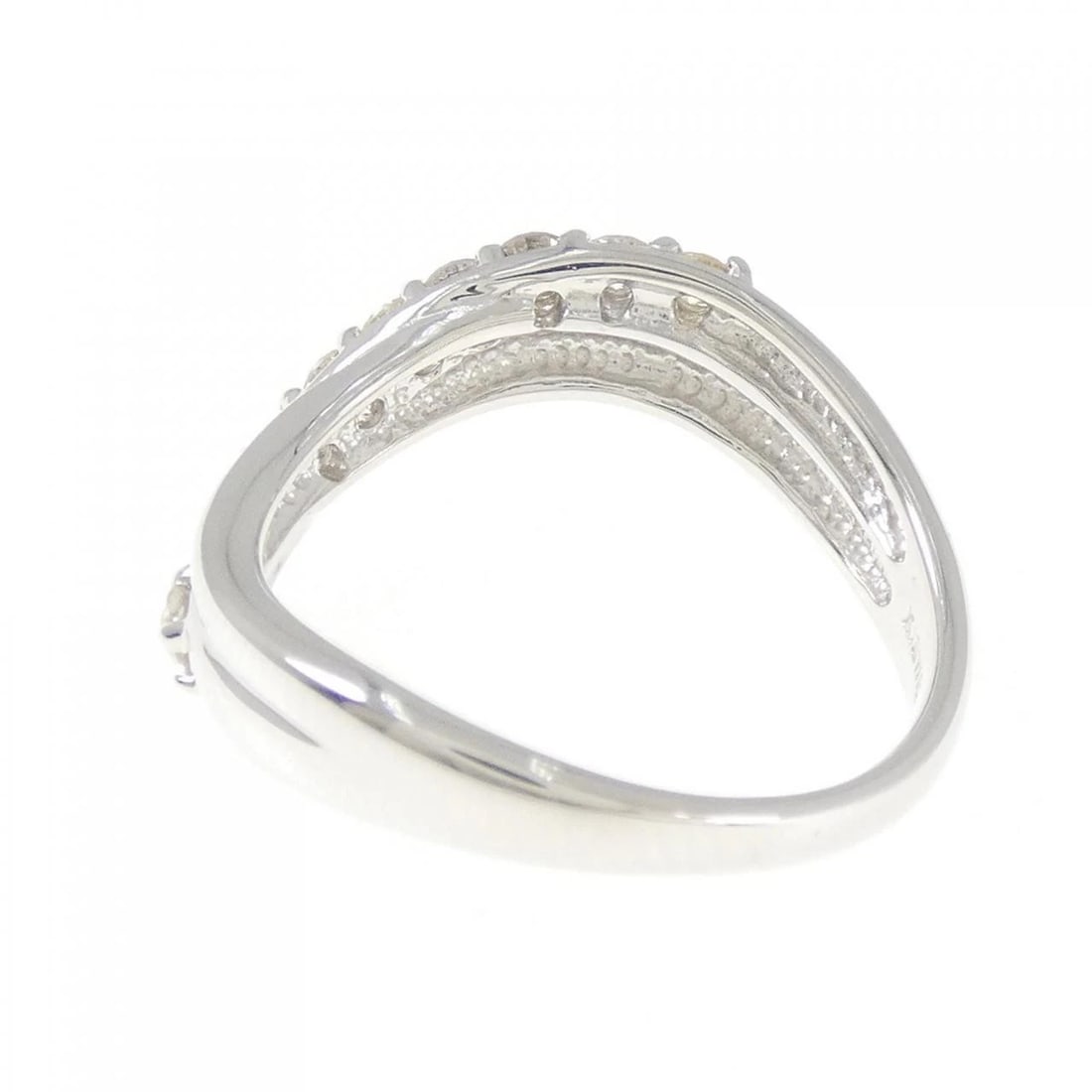 K18WG DIAMOND RING - 2