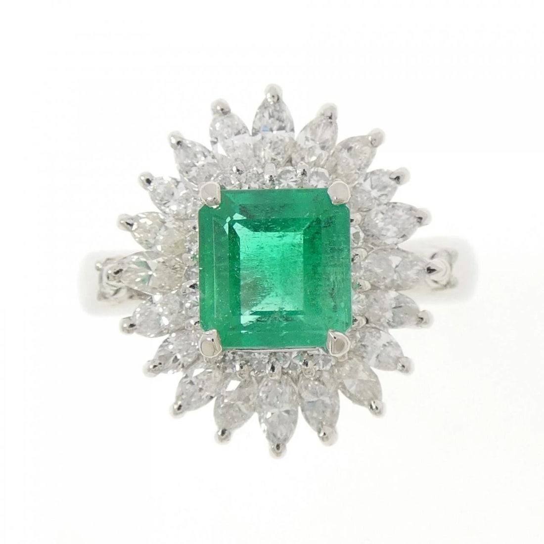 PT900 EMERALD RING - 2