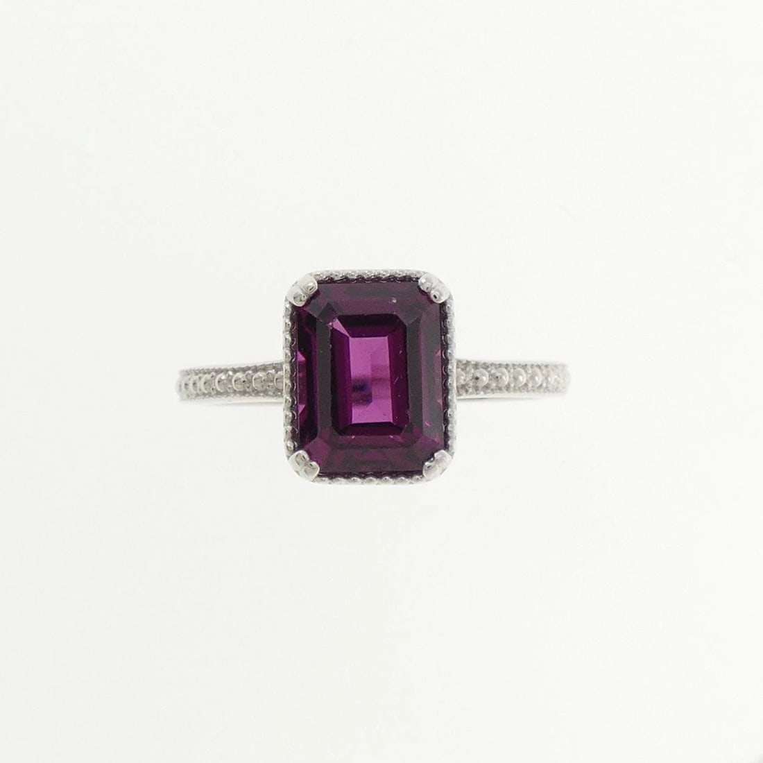 K18WG GARNET RING - 2