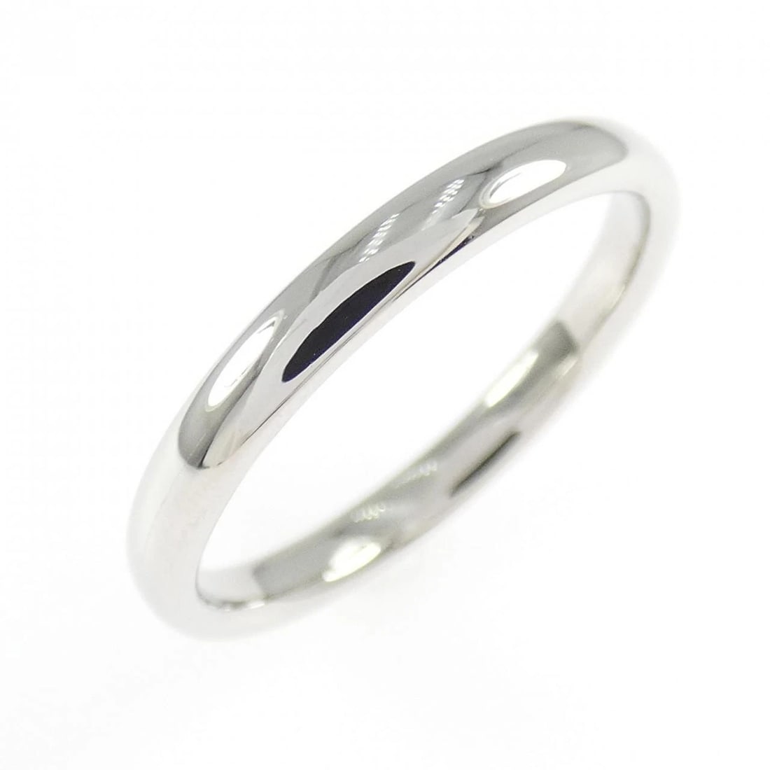TIFFANY & CO. WEDDING BAND RING: TIFFANY & Co. Wedding Band Ring Brand: TIFFANY&Co. Type/Style: TIFFANY & Co. Ring Material: Platinum950, Color: Silver Size: US 6 Accessories: None Accessories Notice: When purchasing pre-owned