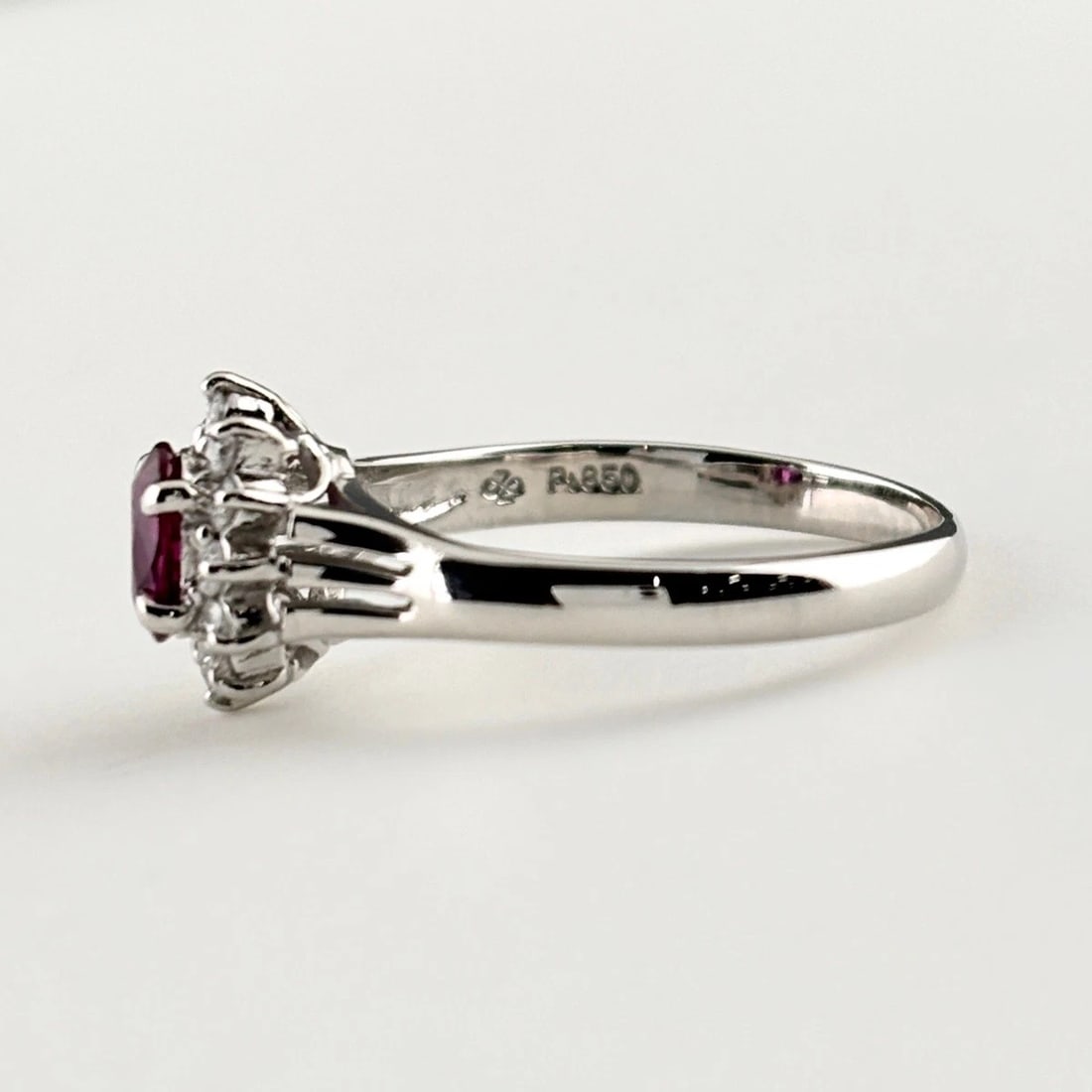 RUBY DESIGN PLATINUM MELEE DIAMOND RING - 3