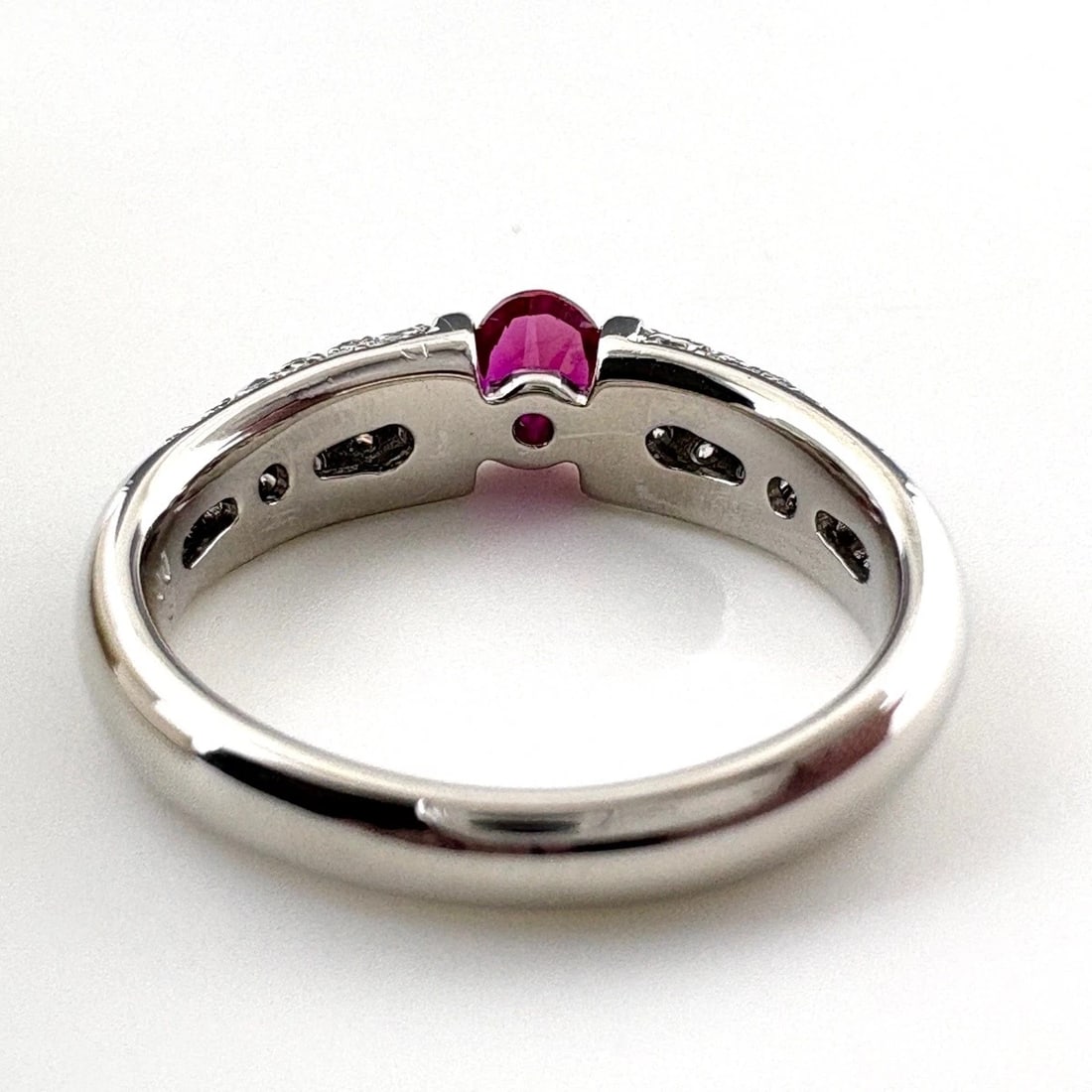 RUBY DESIGN PLATINUM MELEE DIAMOND RING - 2